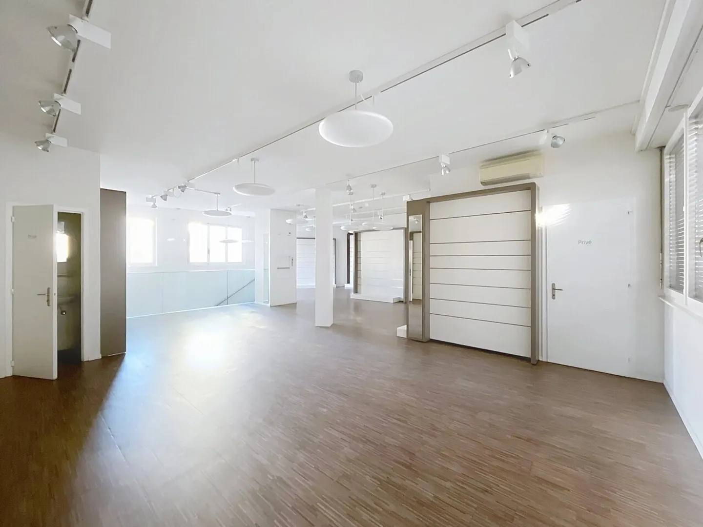 Mischgenutztes Gebäude kaufen - Foto 10 von 13