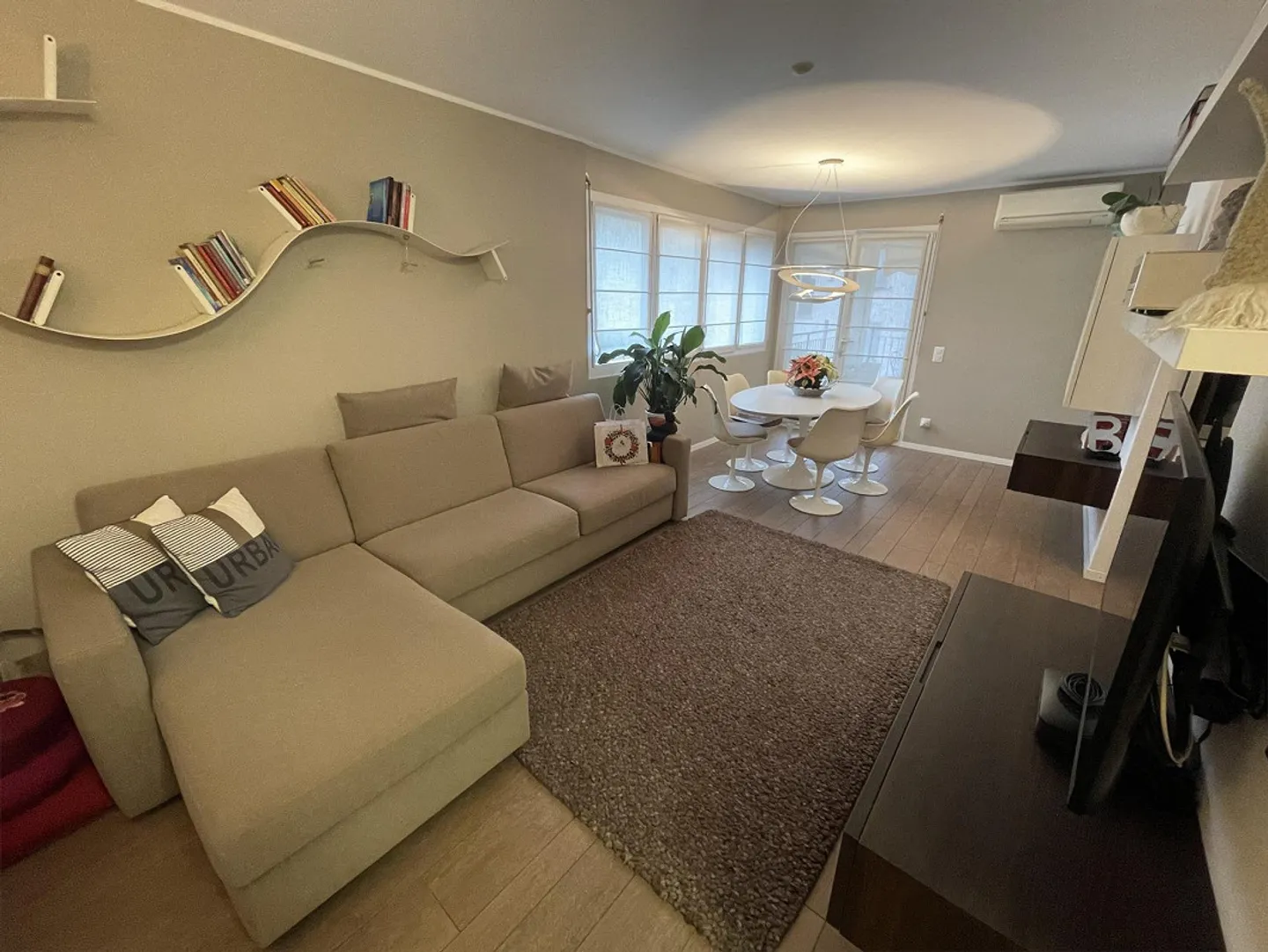 ELEGANT 2.5 APARTMENT WITH LARGE PARKING IN CHIASSO - Photo 3 of 13