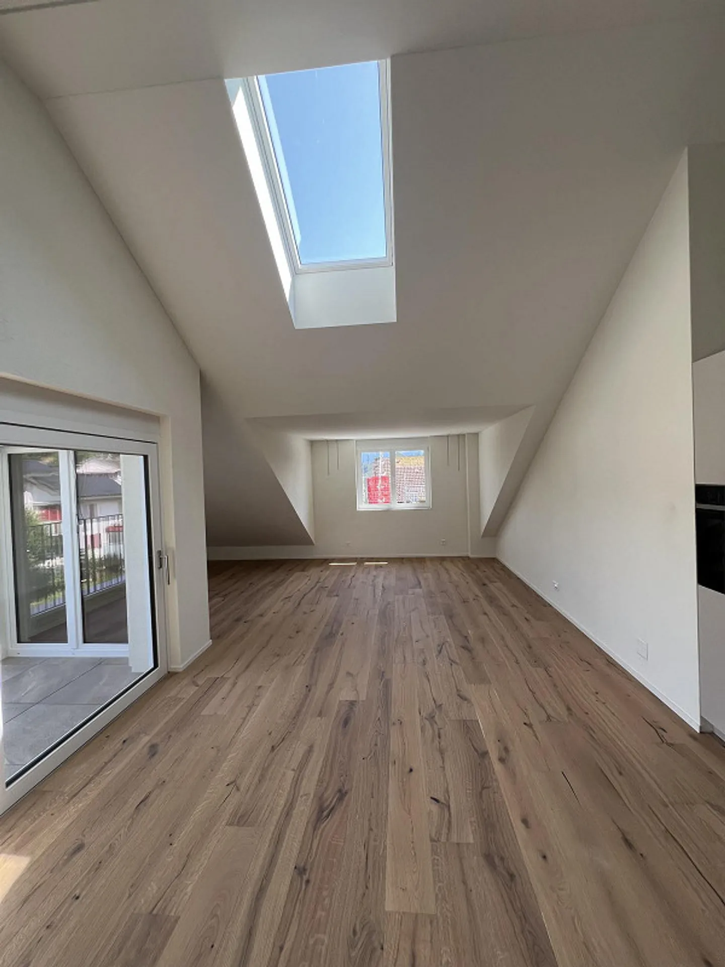 Neue Wohnung in Uznach - Foto 3 von 9