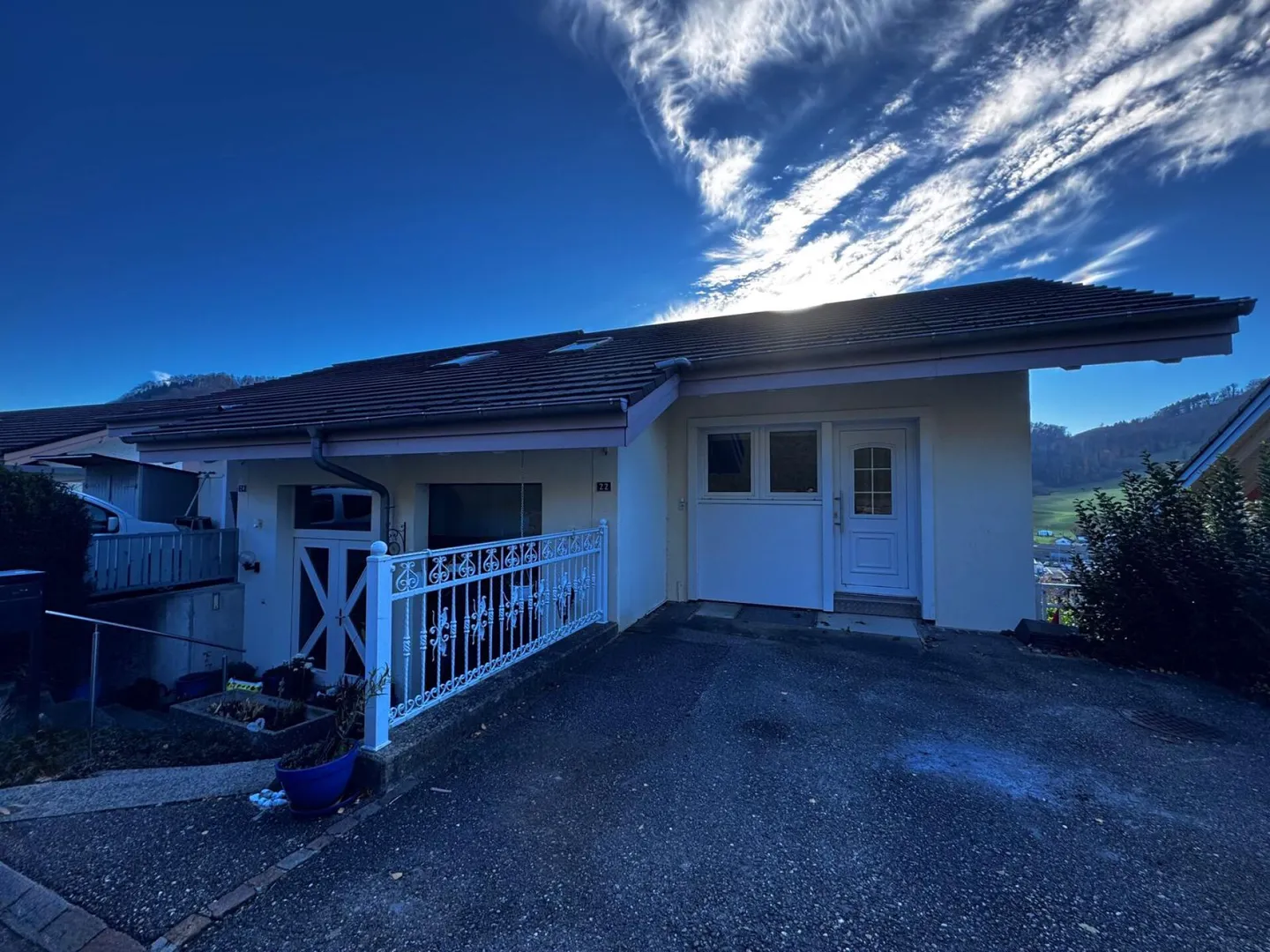 Semi-Detached House in Sunny Hillside Location with Great Views and Two Parking Spaces - Photo 23 of 27
