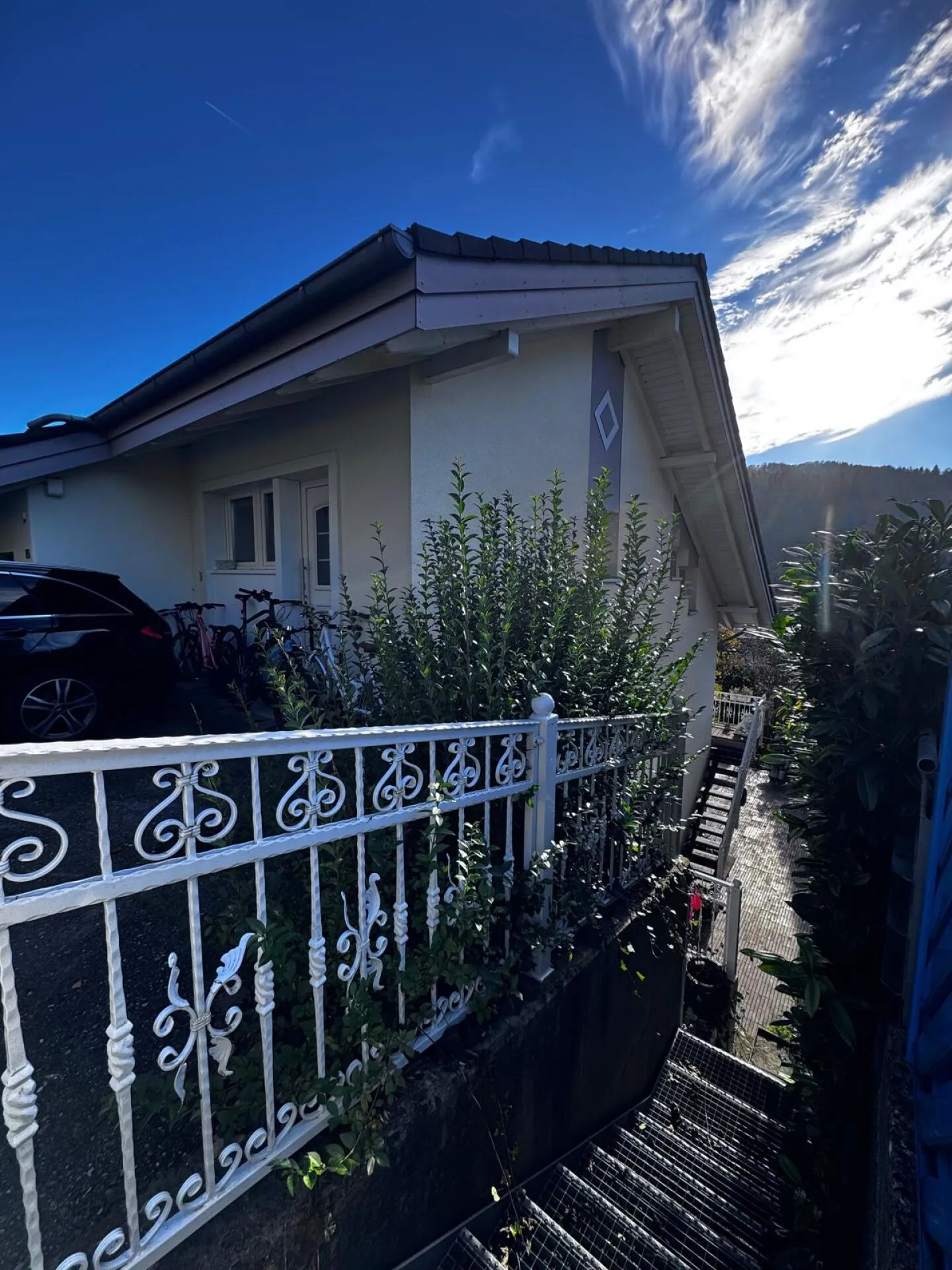 Semi-Detached House in Sunny Hillside Location with Great Views and Two Parking Spaces - Photo 25 of 27