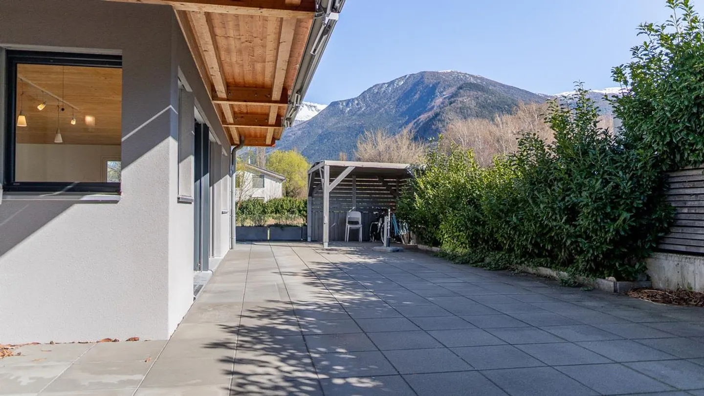 Modern living in your own house in Visp West - Photo 17 of 23