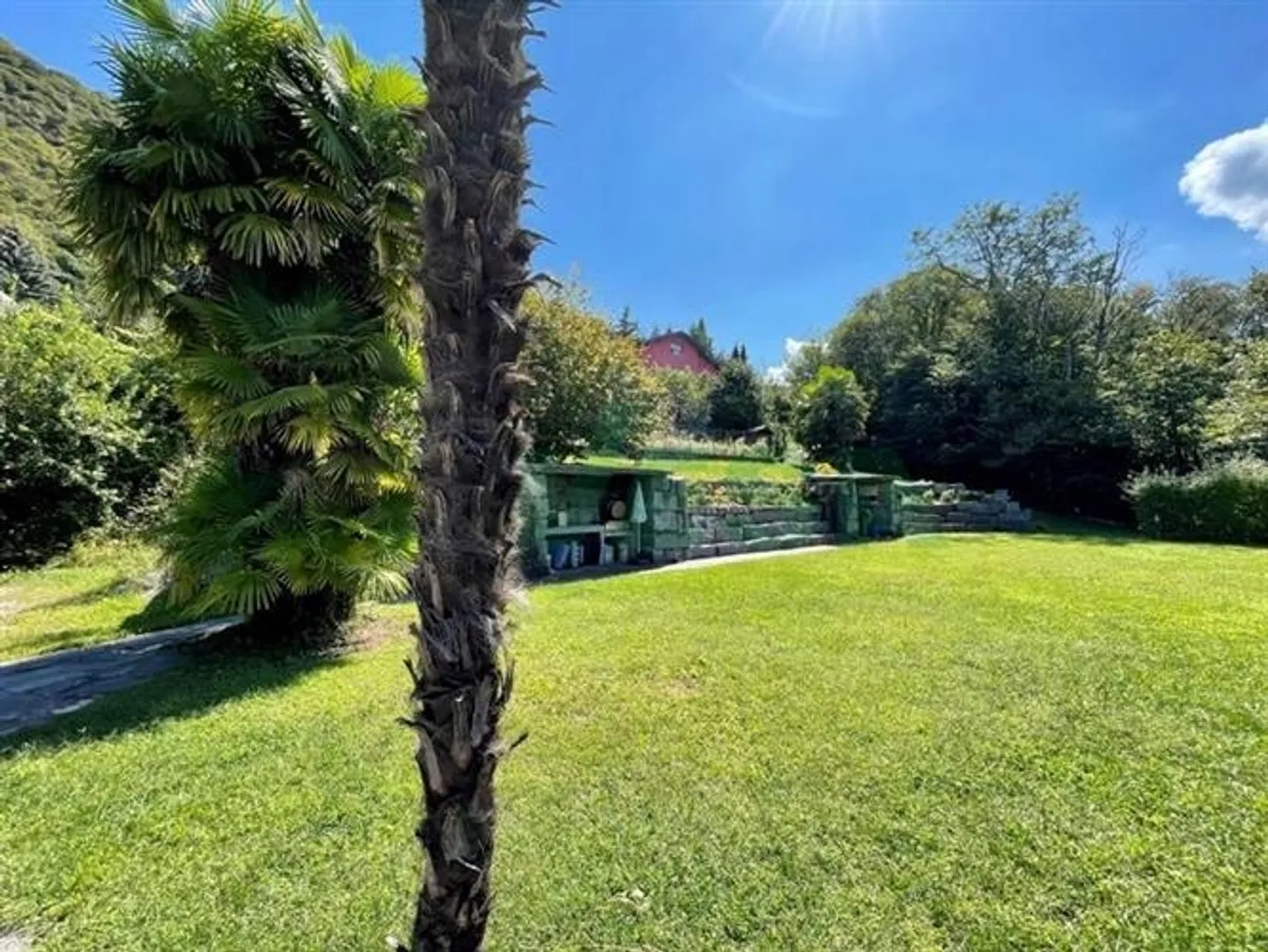 Semi-detached house for sale - Photo 5 of 9