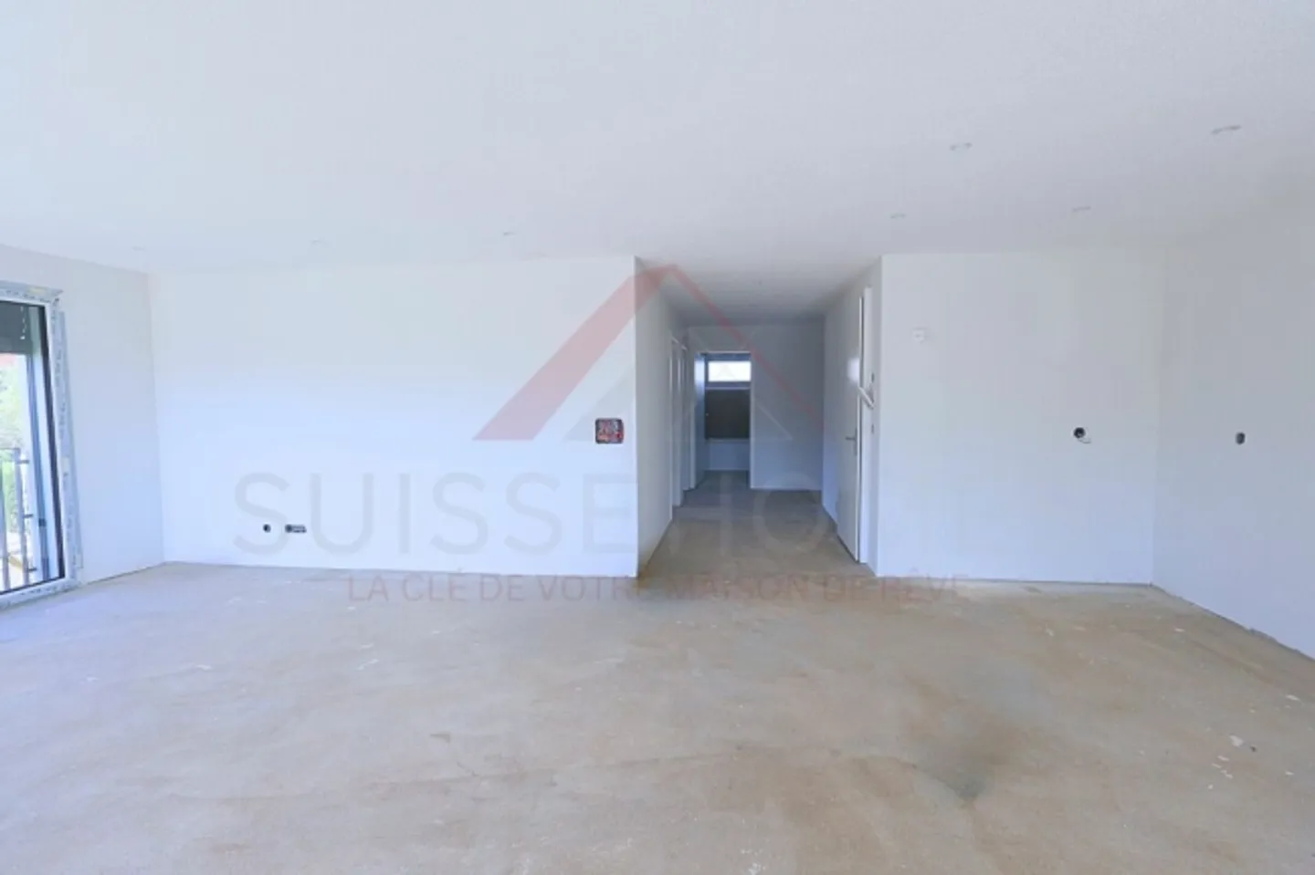 Elegance and Comfort - New 4.5 Room Apartment in a Peaceful Setting - Photo 8 of 20