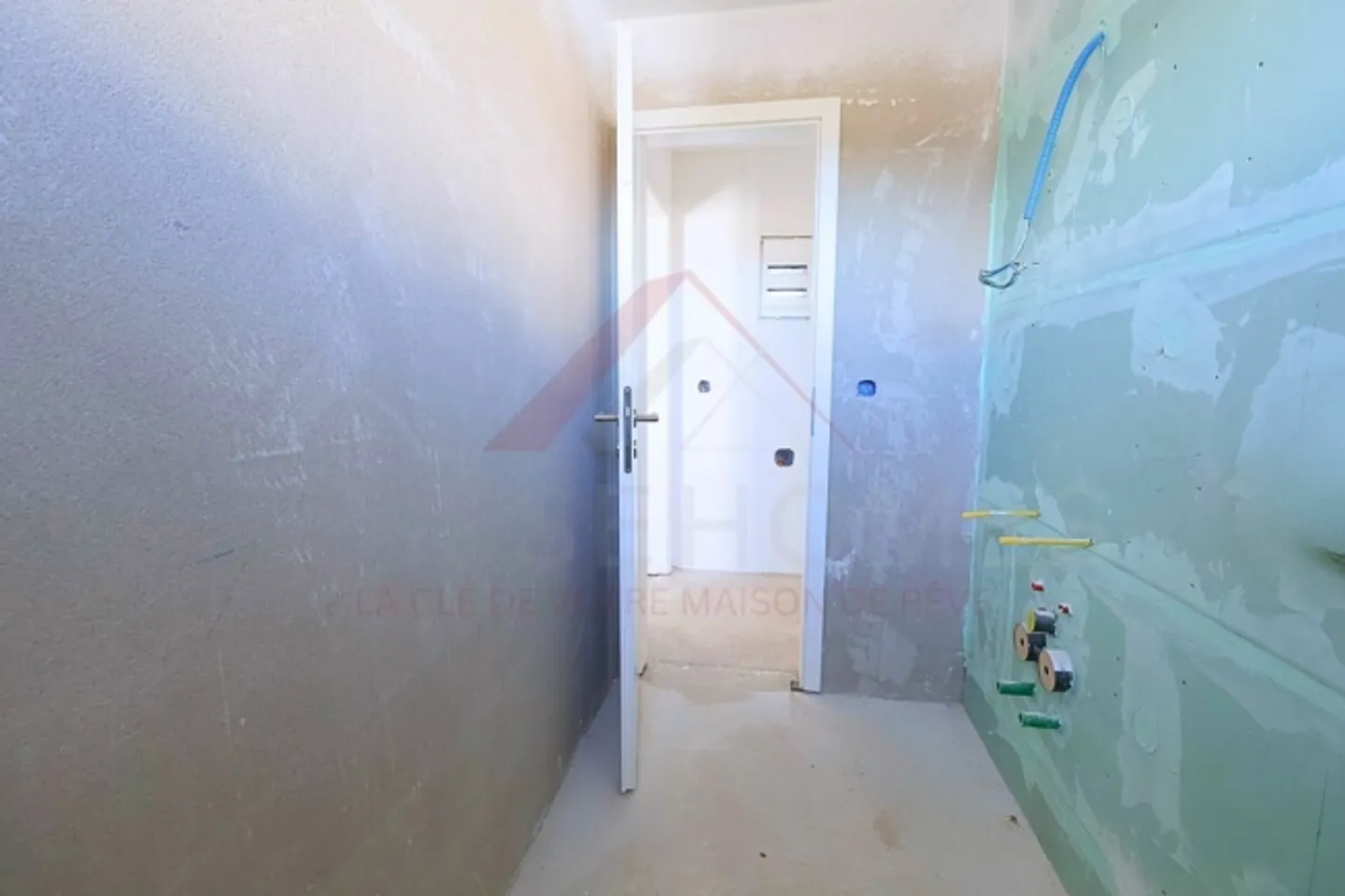 Elegance and Comfort - New 4.5 Room Apartment in a Peaceful Setting - Photo 19 of 20