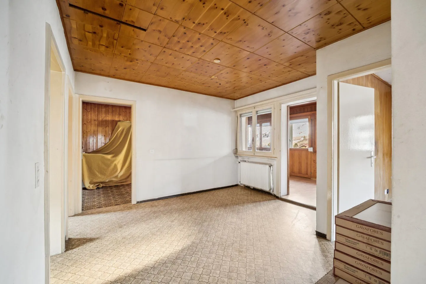 Casa bifamiliare con molto potenziale (di ampliamento) in posizione soleggiata a Leuk - Foto 6 di 16