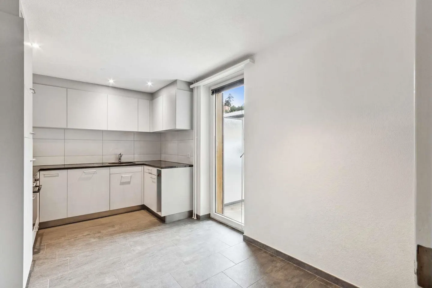 Maison individuelle dans un emplacement familial - Photo 3 sur 12