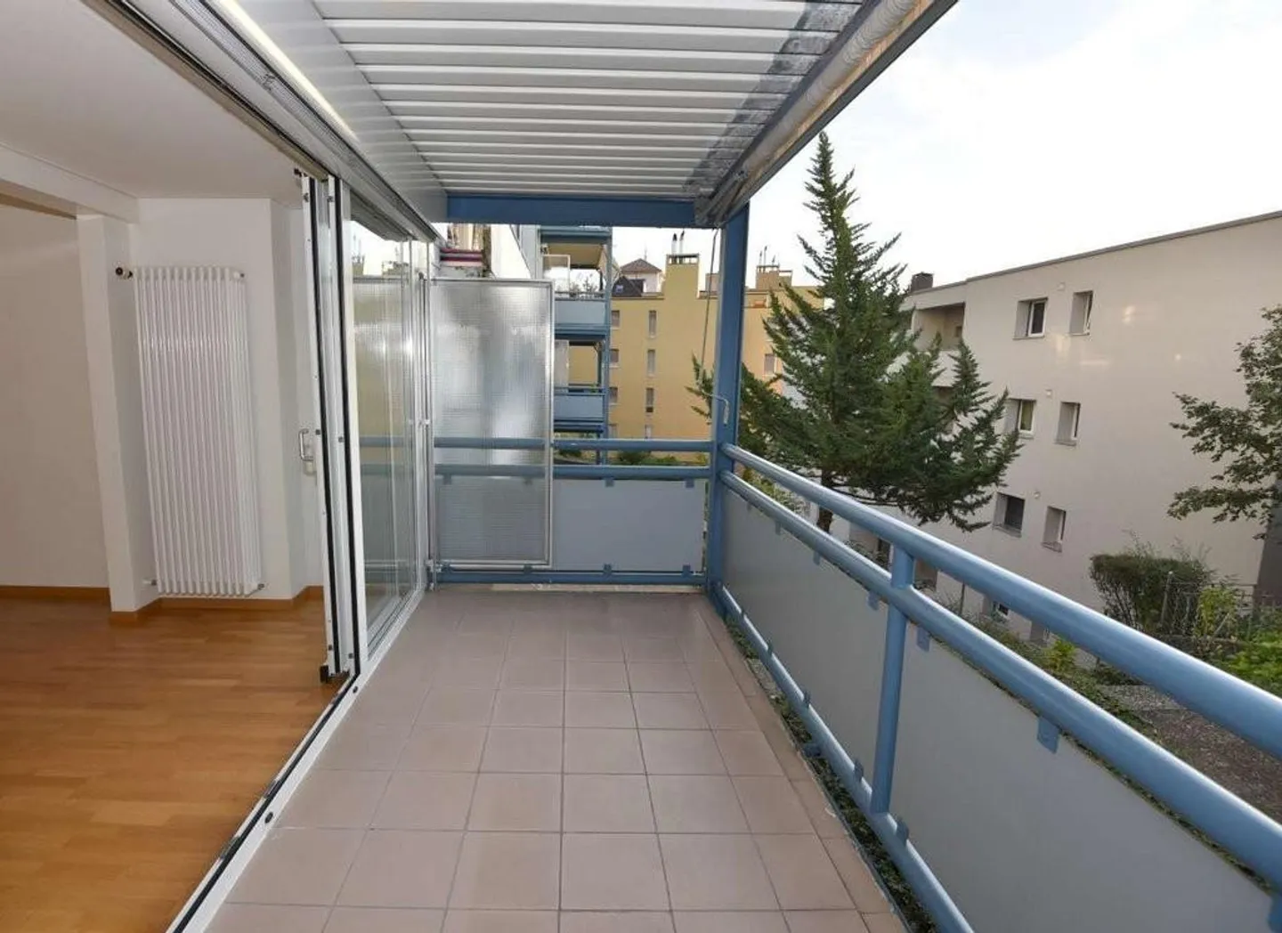 Geräumige Unterkunft in einem grünen Viertel - Foto 2 von 9