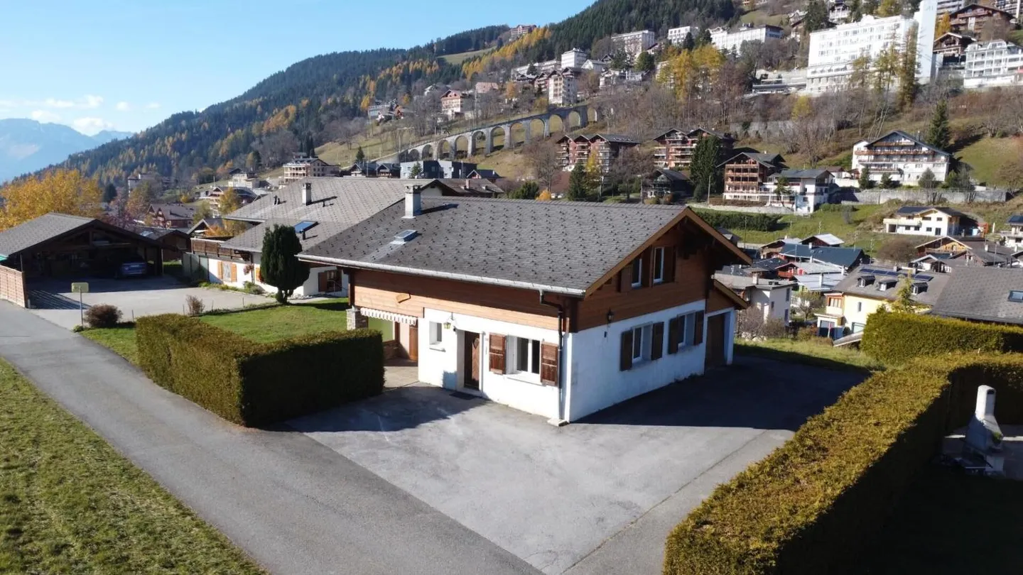 Villa indipendente con 6 camere a Leysin - Foto 1 di 13