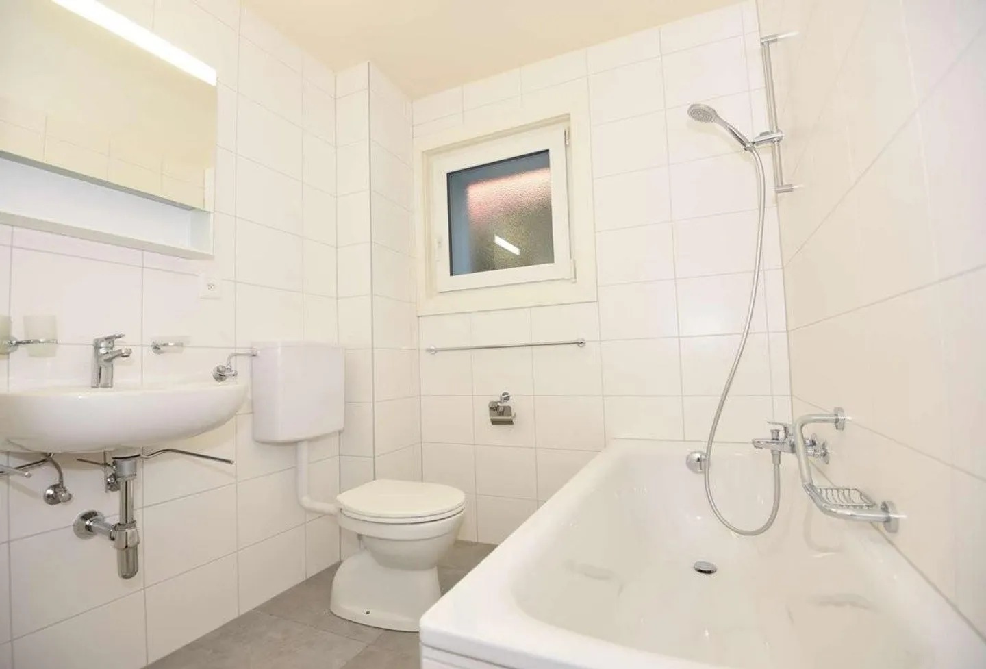 Geräumige Unterkunft in einem grünen Viertel - Foto 7 von 9