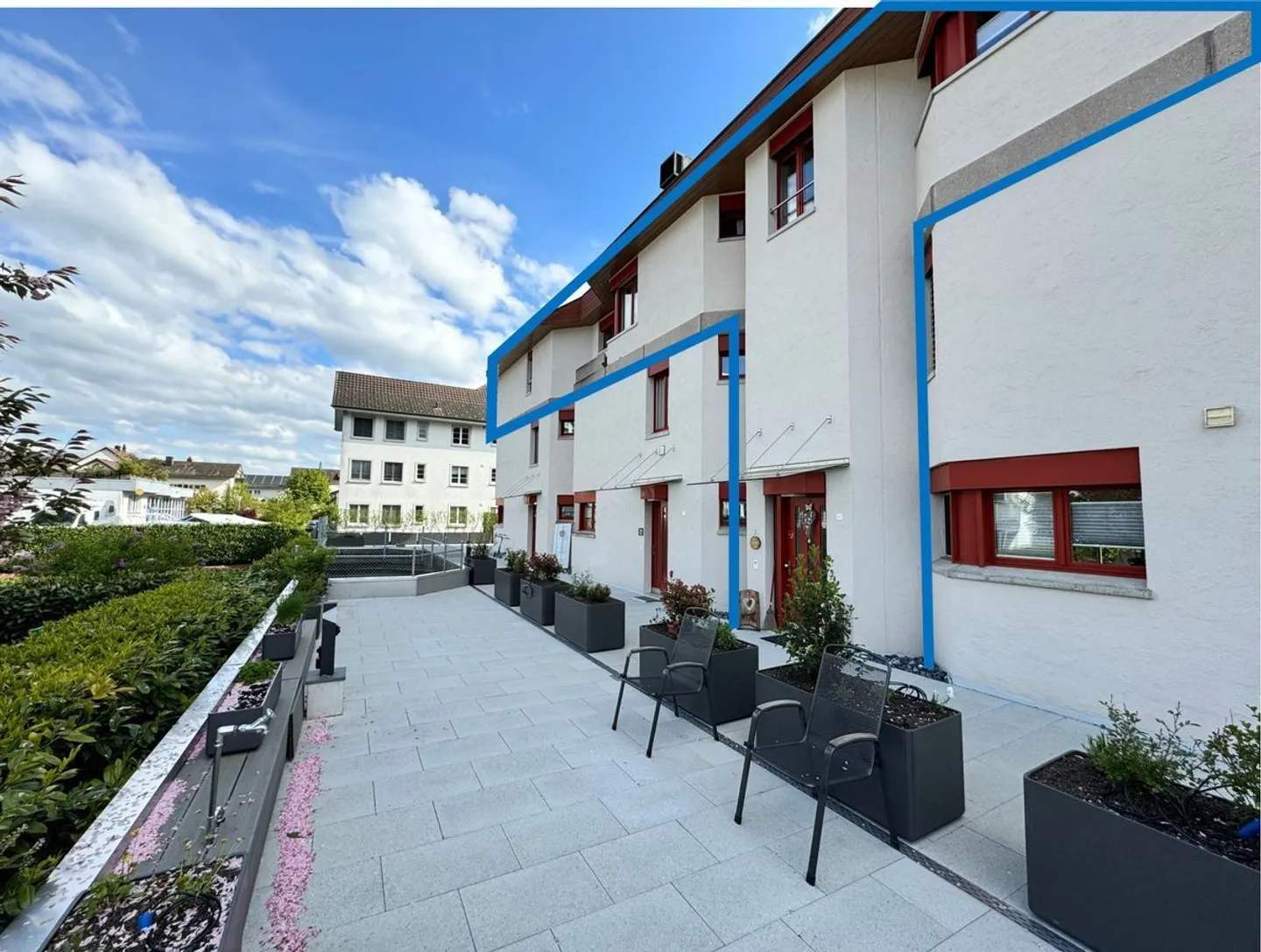 Attico luminoso di 6,5 stanze a Henggart con terrazza moderna - Foto 11 di 11