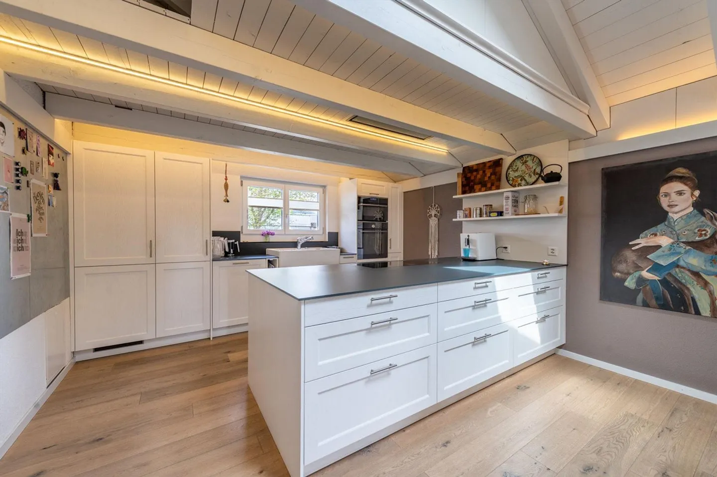 Modern house with flexible space and possible annex - Photo 5 of 13