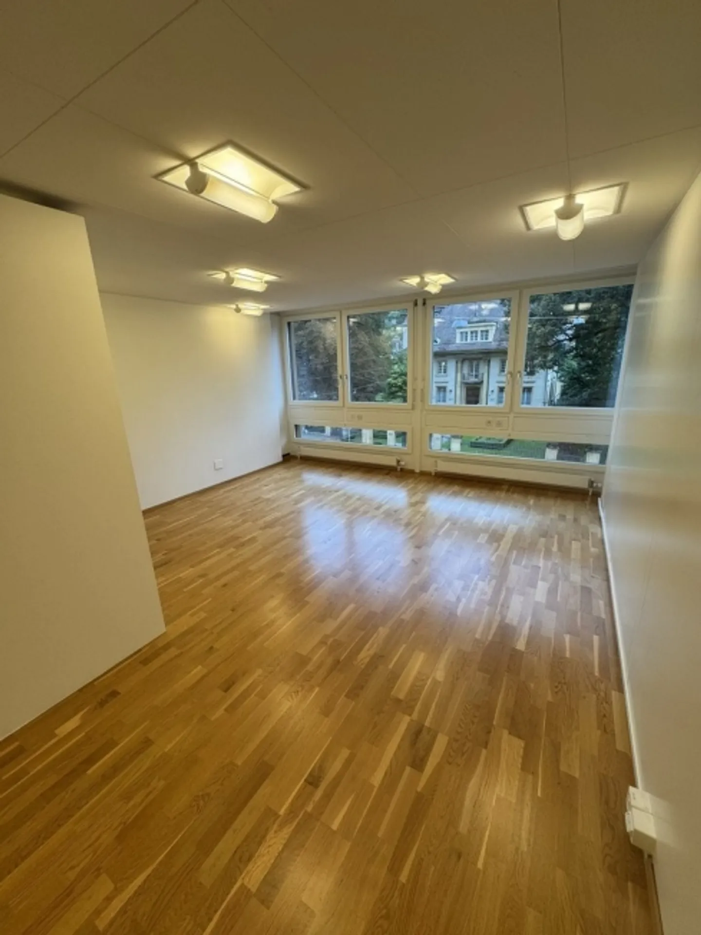Spazio ufficio in affitto - Foto 2 di 4