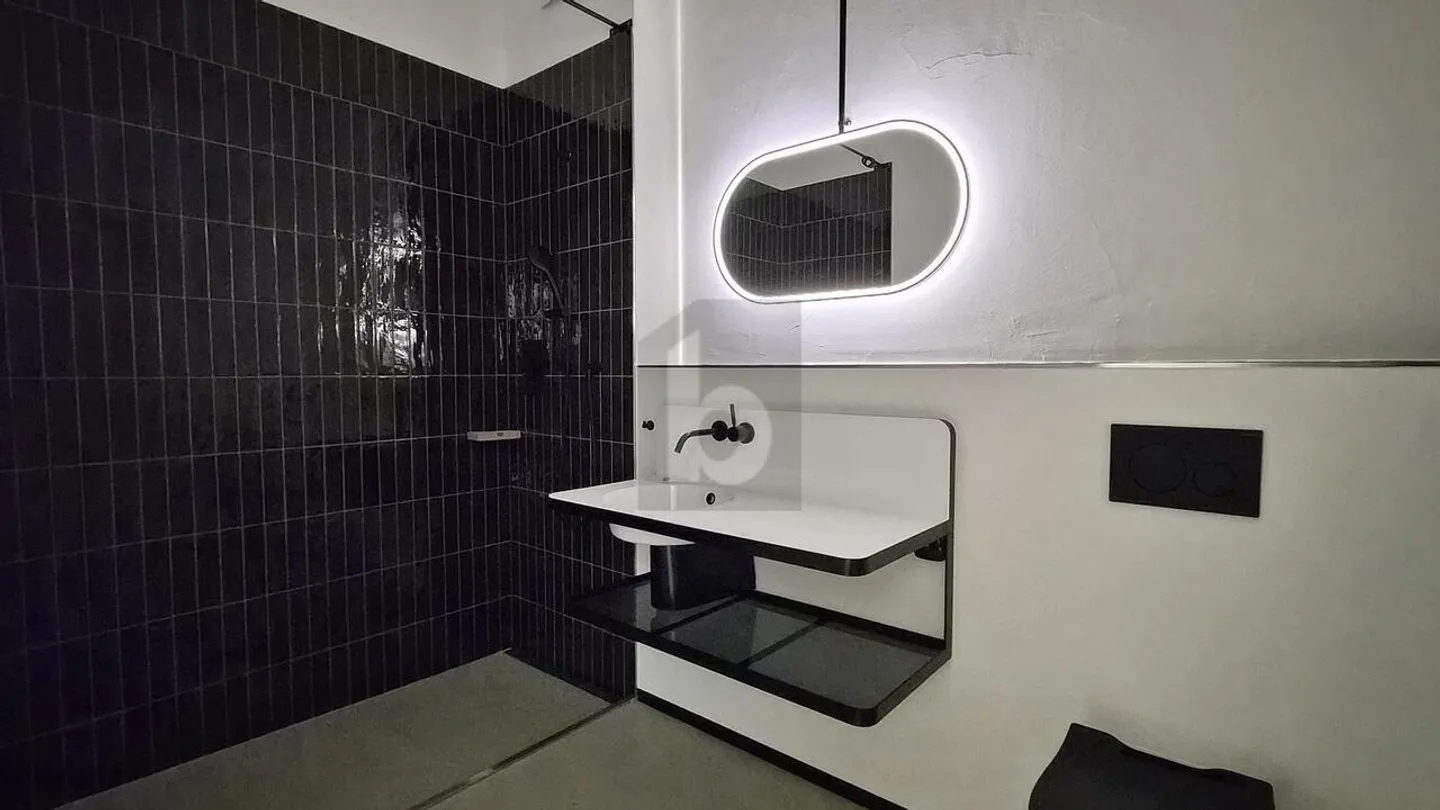 MODERNE & HISTORIQUE - Photo 5 sur 6