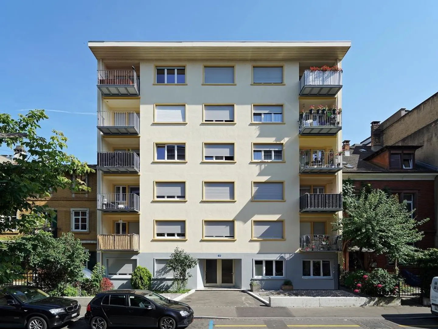 Modern 2.5-room apartment in the St. Johann district - Photo 1 of 7