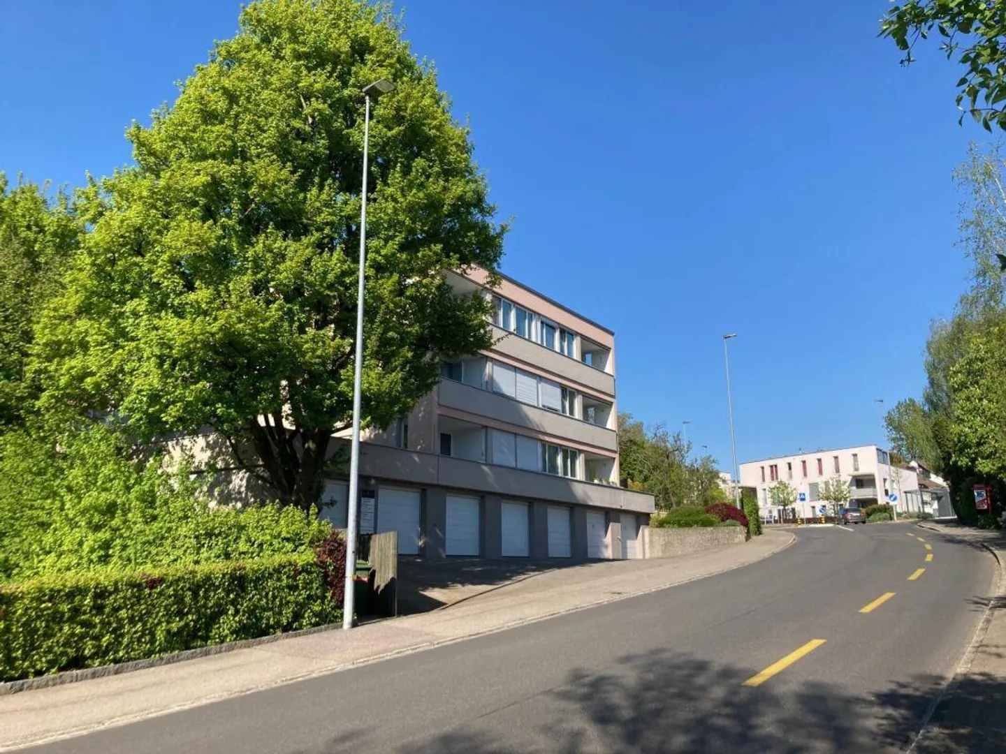 Appartamento di 4 stanze appena ristrutturato al 1° piano - Foto 1 di 13