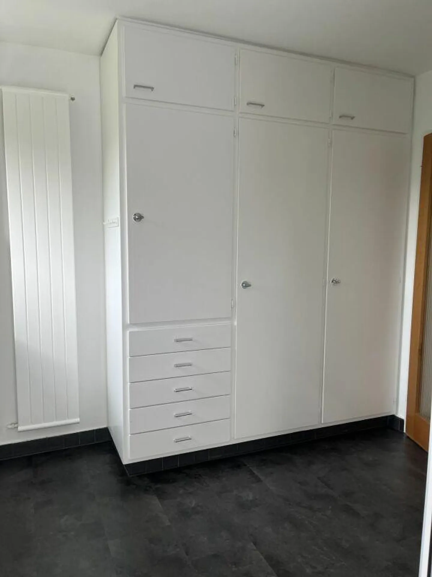 Appartamento di 4 stanze appena ristrutturato al 1° piano - Foto 3 di 13