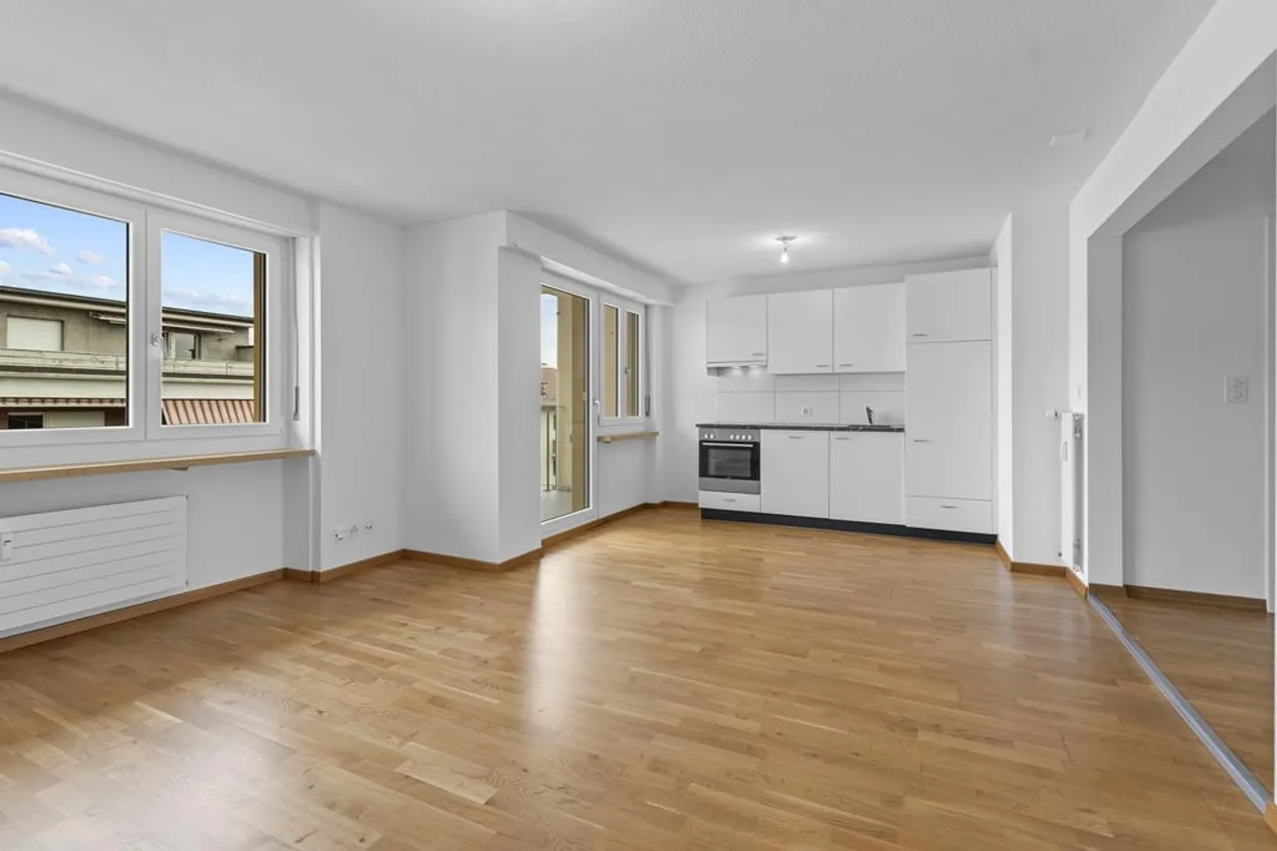 Modern 2.5-room apartment in the St. Johann district - Photo 2 of 7