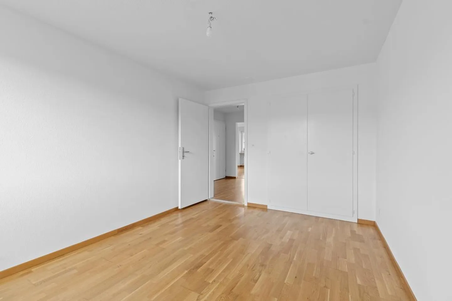 Modern 2.5-room apartment in the St. Johann district - Photo 5 of 7