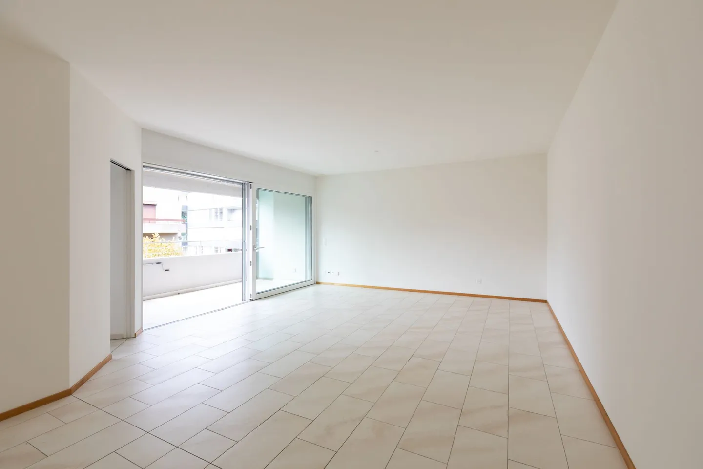 Appartement moderne de 3,5 pièces à louer dans un emplacement central - Photo 4 sur 11