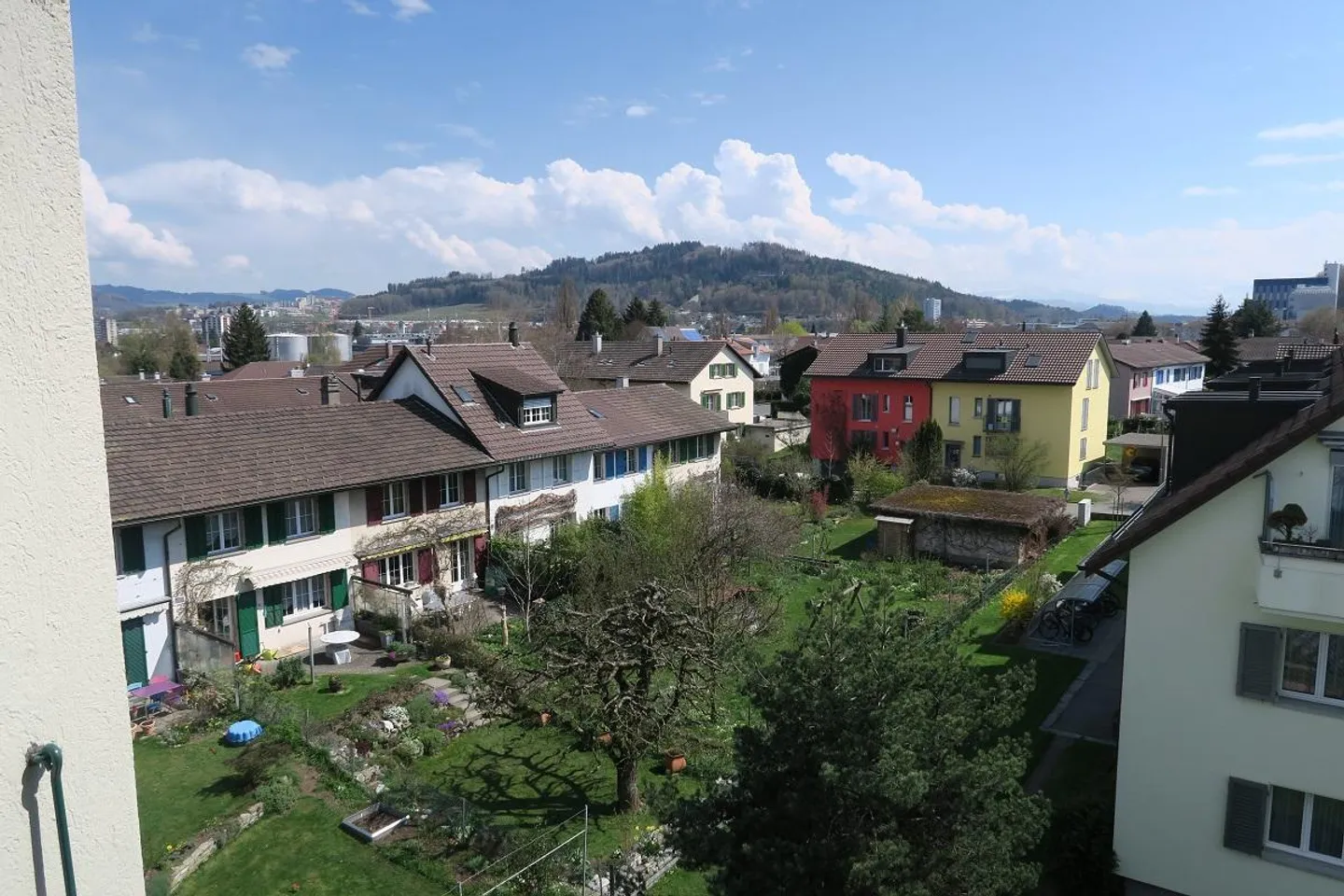 Appartamento mansardato affascinante con vista - Foto 1 di 10