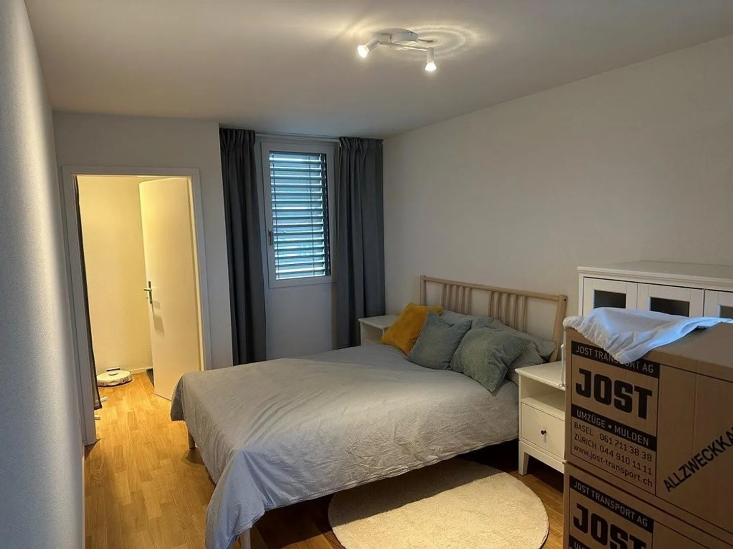 Appartement rénové - près du centre-ville - Photo 2 sur 5