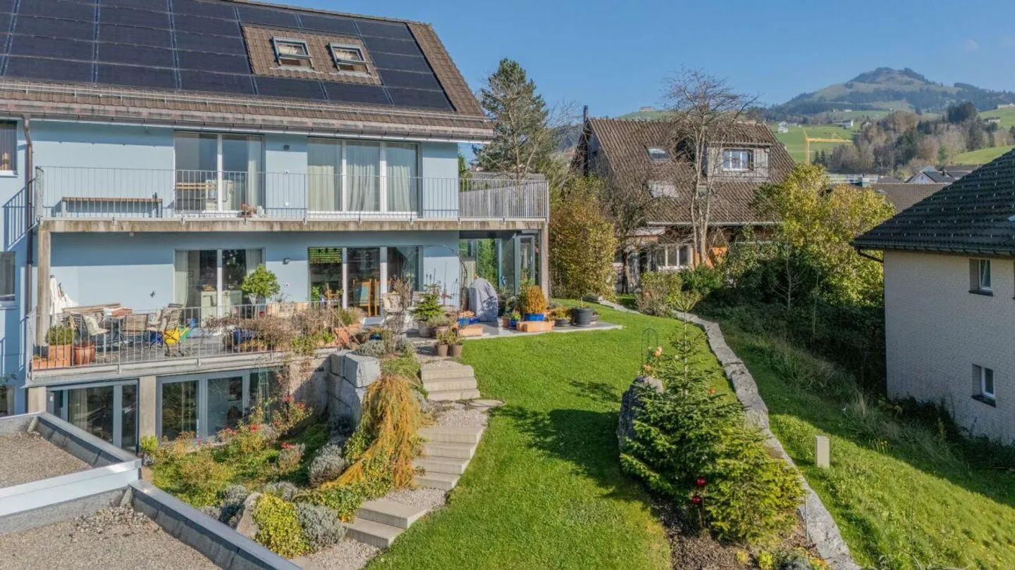 Moderno appartamento giardino maisonette in una posizione panoramica - Foto 3 di 12