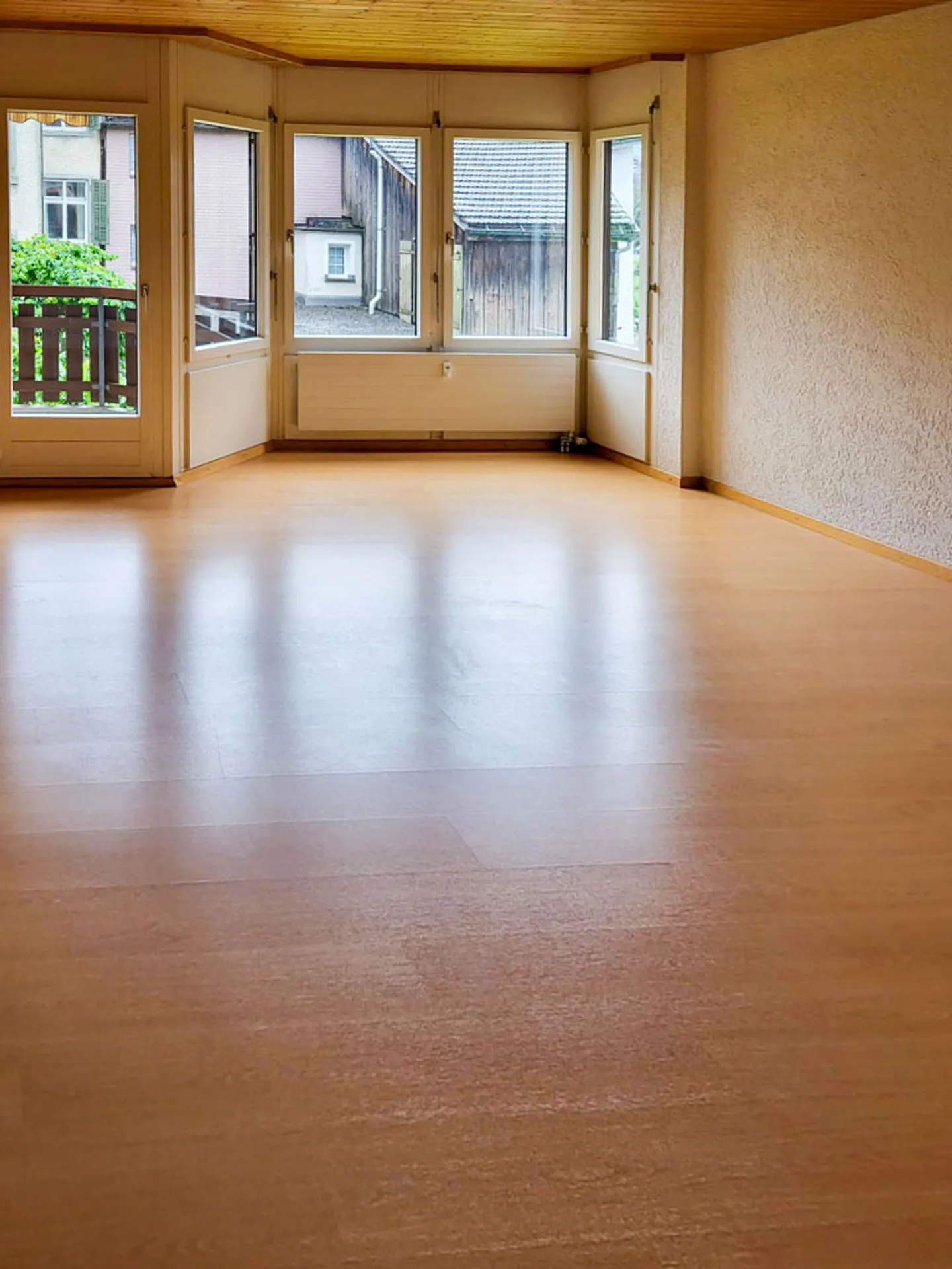 Charmante Wohnung mit Bergblick - Foto 3 von 6