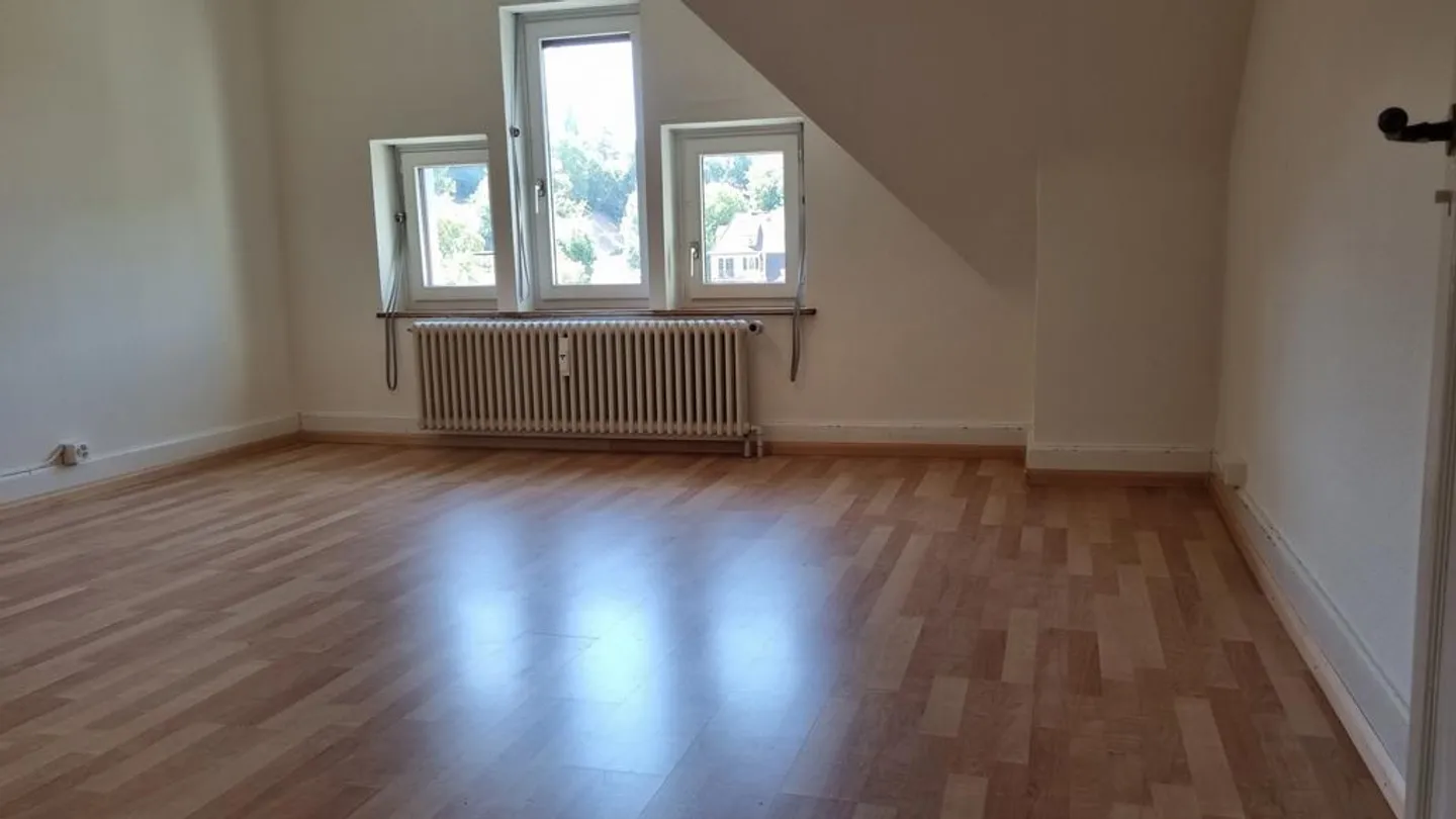 Bright apartment with rooftop terrace for subletting until 31.10.2027 - Photo 9 of 12