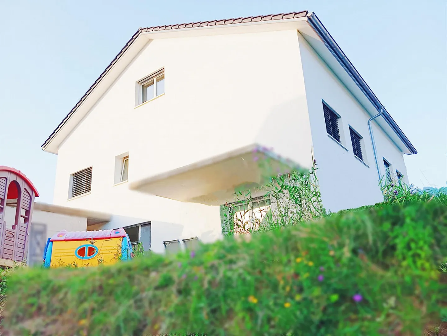 Maison Minergie 228 m2 avec grand jardin à louer - Photo 2 sur 12