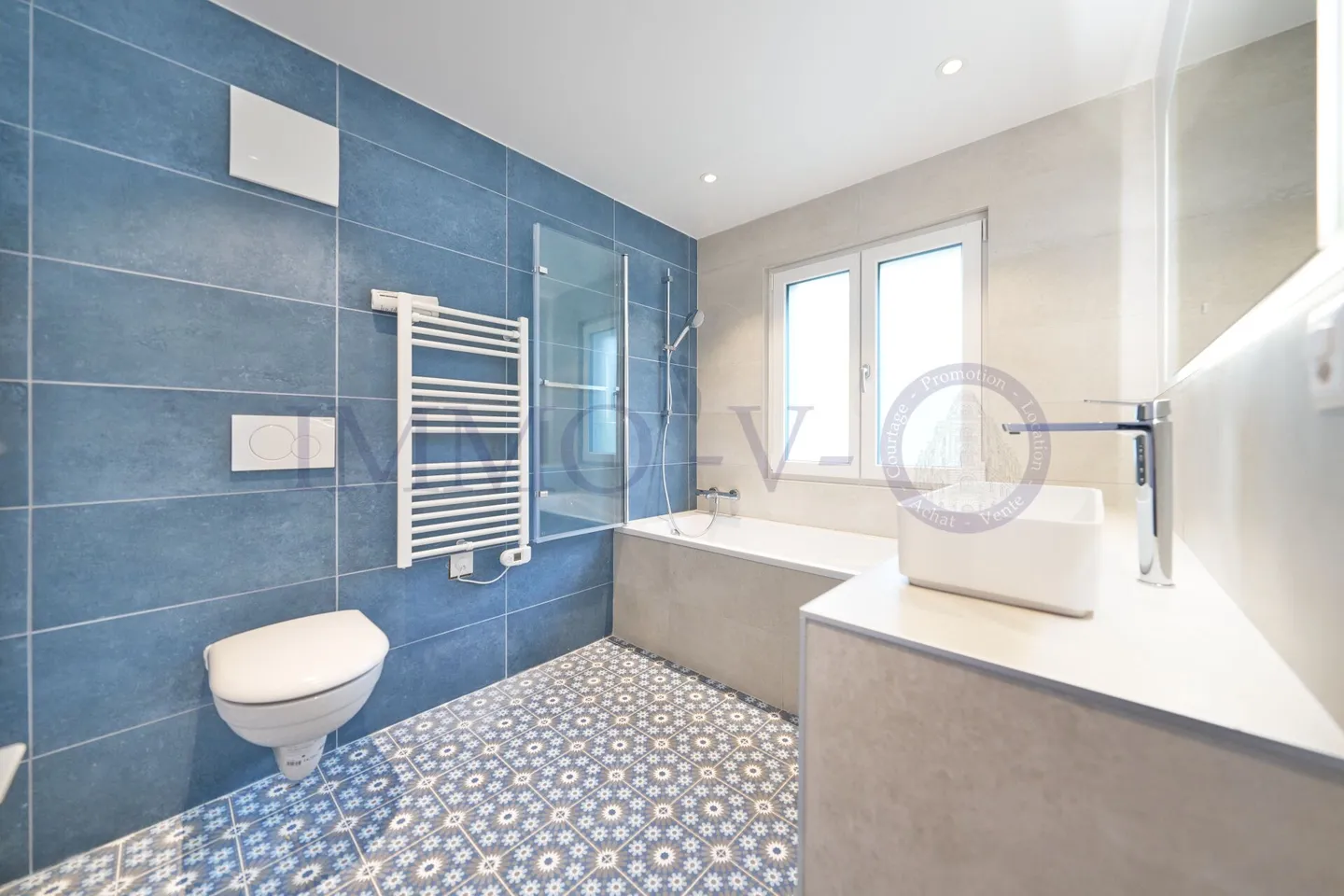 LUXURIOUSLY RENOVATED WITH LARGE GARDEN AND LAKE VIEW - 5P + STUDIO - Photo 10 of 20