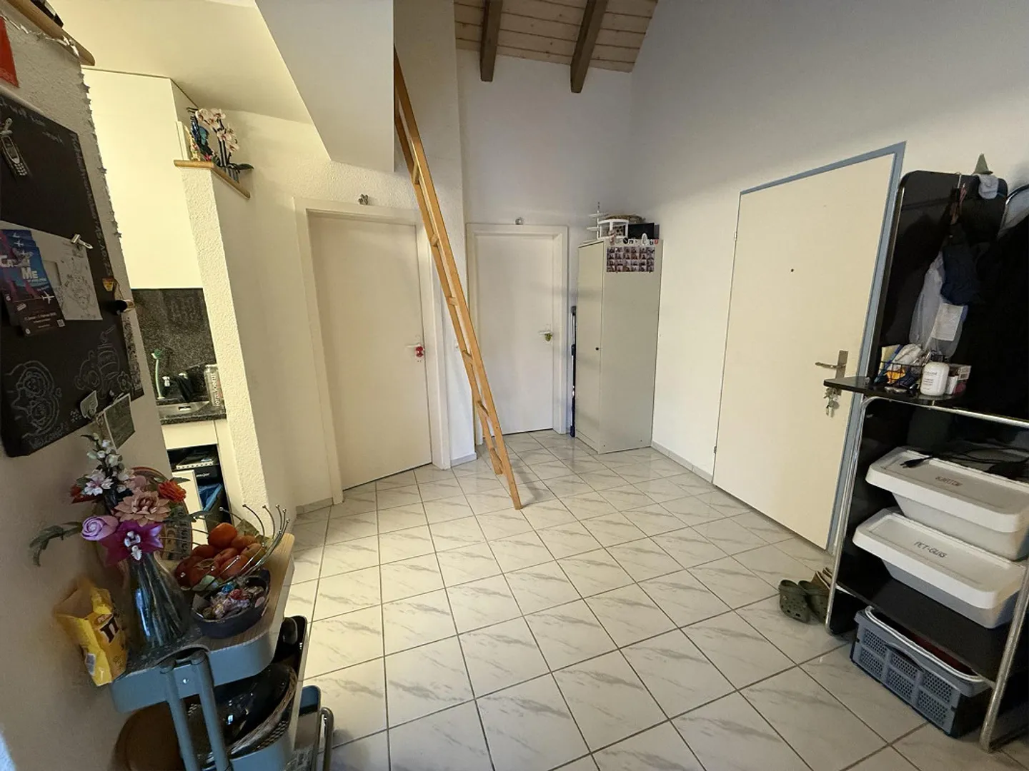 Central 3-Room Attic Apartment 4th Floor - Photo 4 of 7