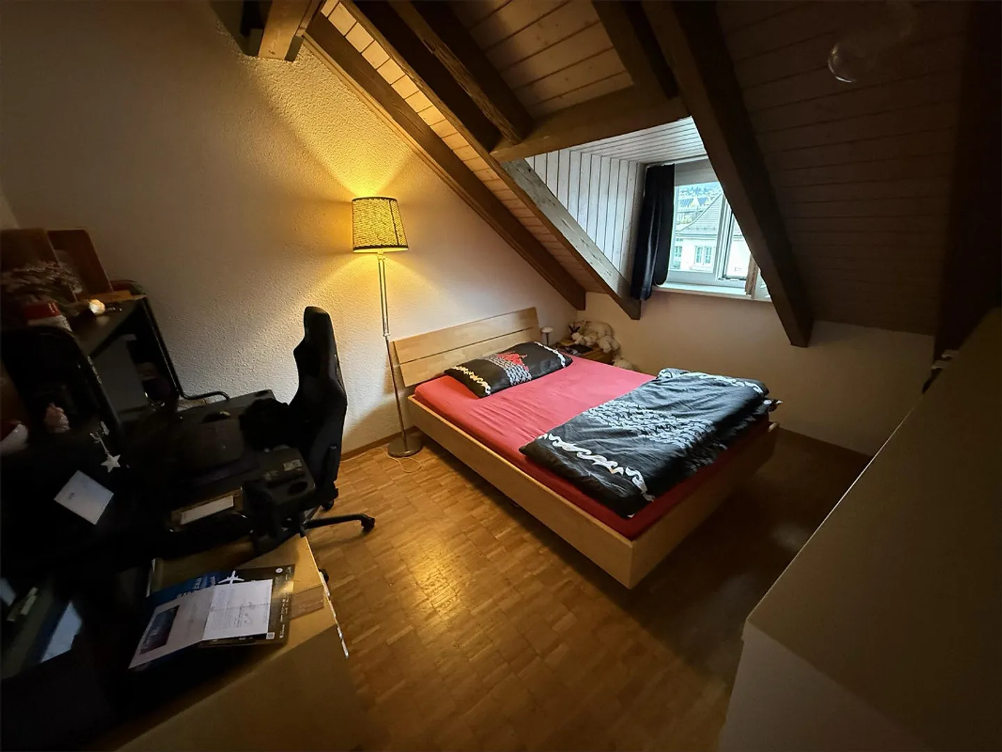 Central 3-Room Attic Apartment 4th Floor - Photo 5 of 7