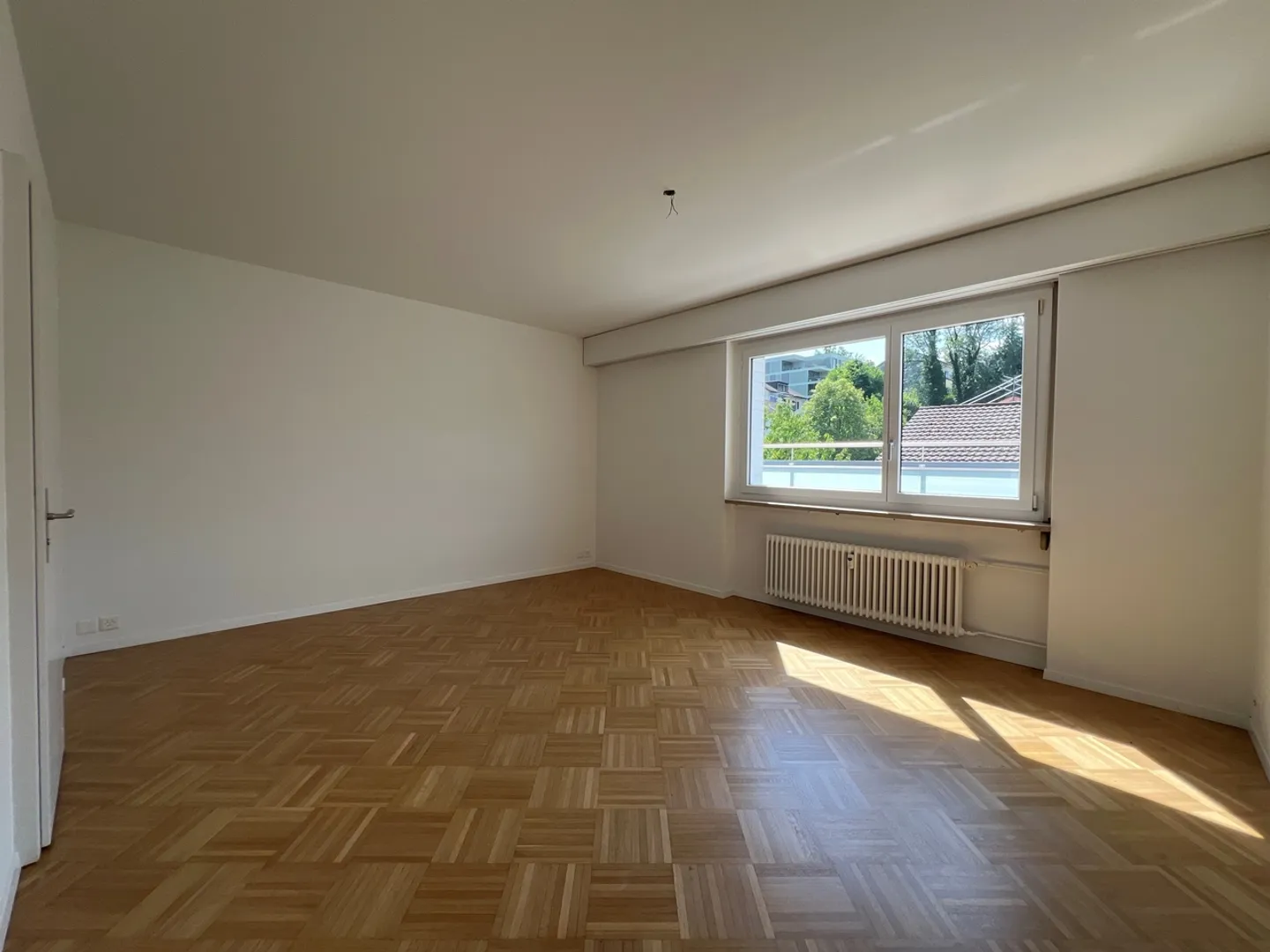 Living with Style - Spacious Penthouse Apartment in the Geissmatt Quarter - Photo 7 of 8