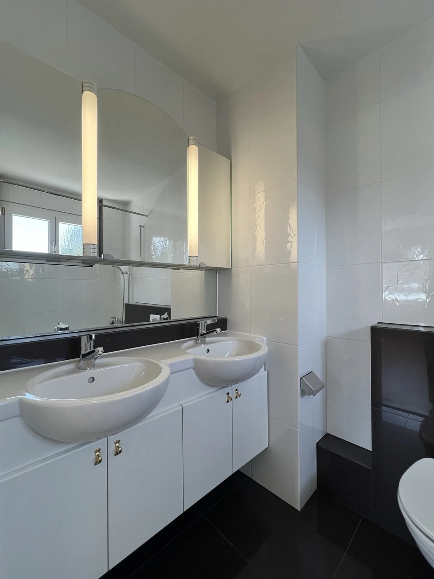 Living with Style - Spacious Penthouse Apartment in the Geissmatt Quarter - Photo 8 of 8