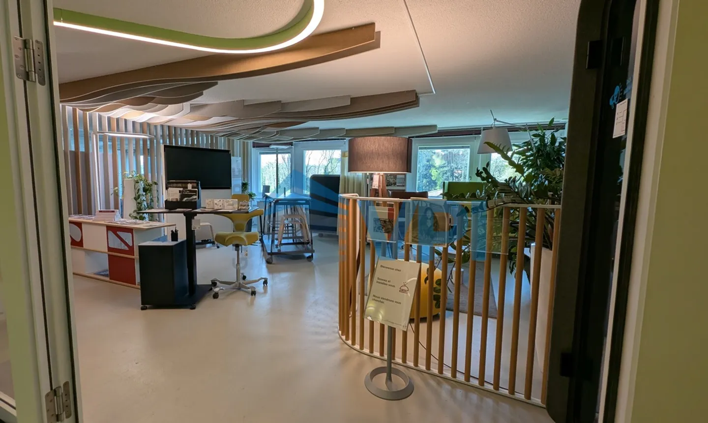 Mont-sur-Lausanne - Beautiful office of 486m2 with unloading dock - Photo 15 of 17