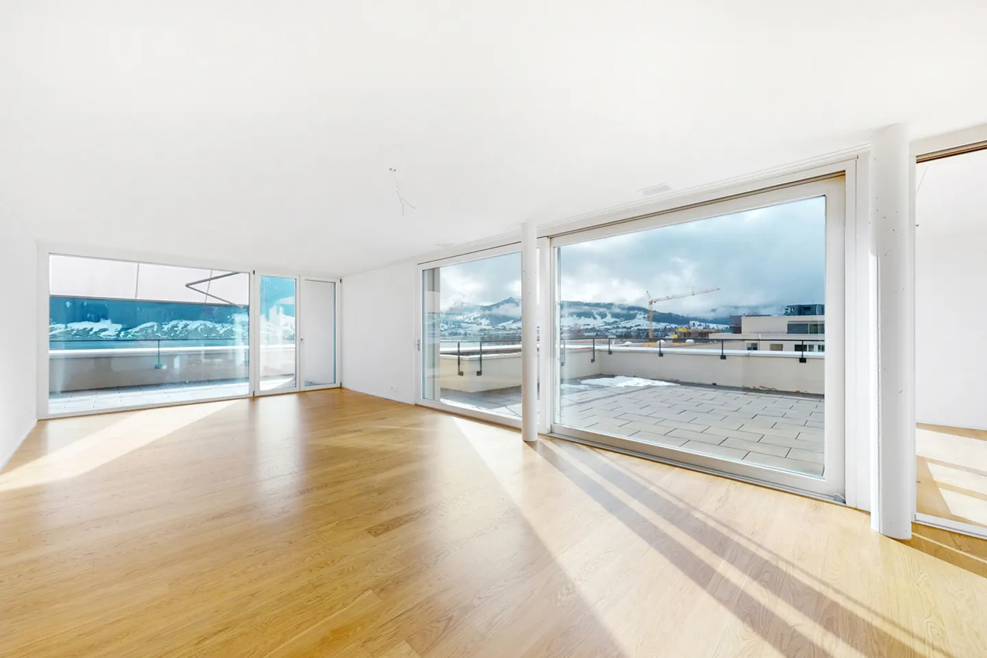 Dream apartment with lake view in Oberägeri - Photo 4 of 10