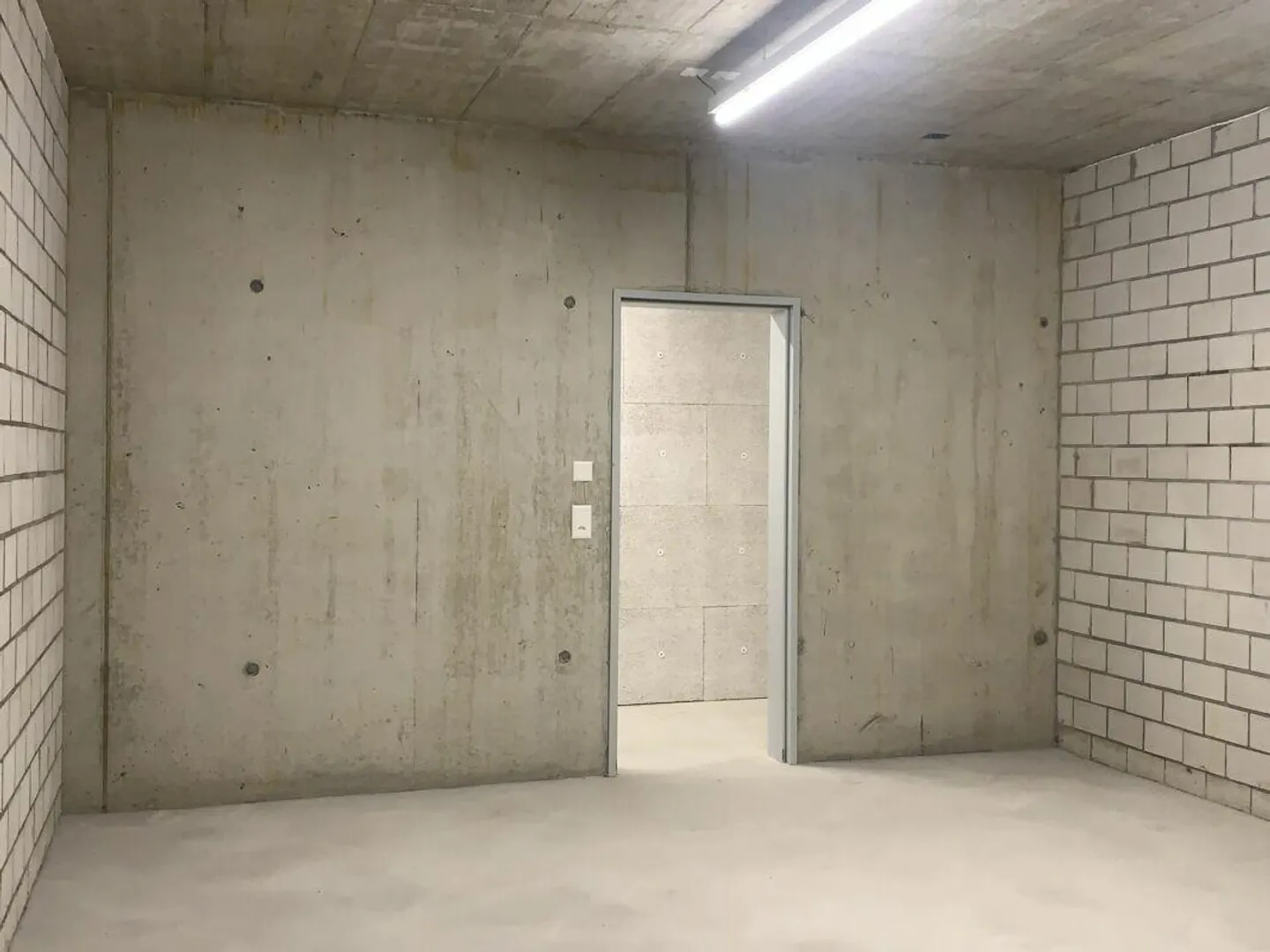 Spazio di stoccaggio di 28m2 nel NEUHOF. - Foto 3 di 5