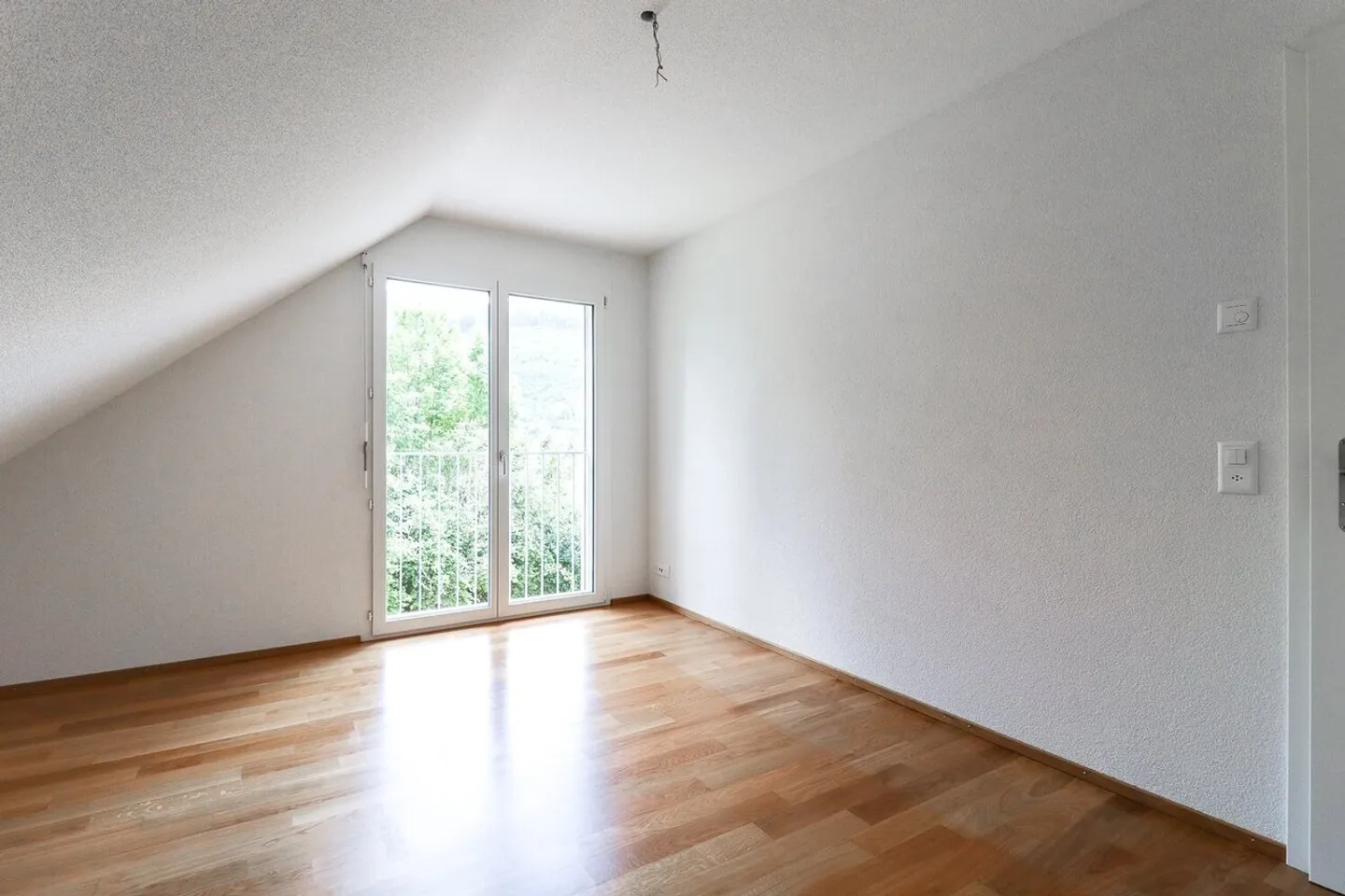 Modern Penthouse Apartment - Photo 5 of 11