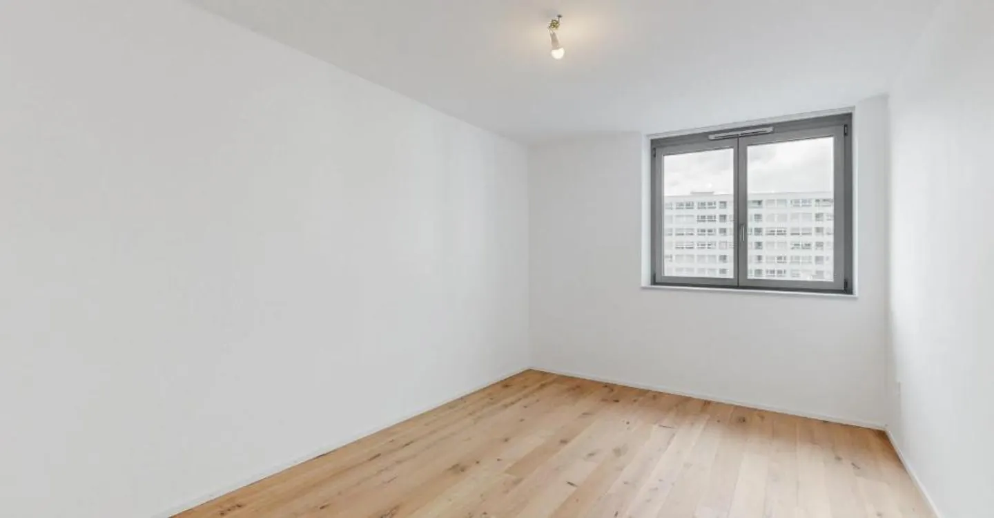 Bright and Friendly Apartment for Family - 1 Month Rent Free - Photo 4 of 8