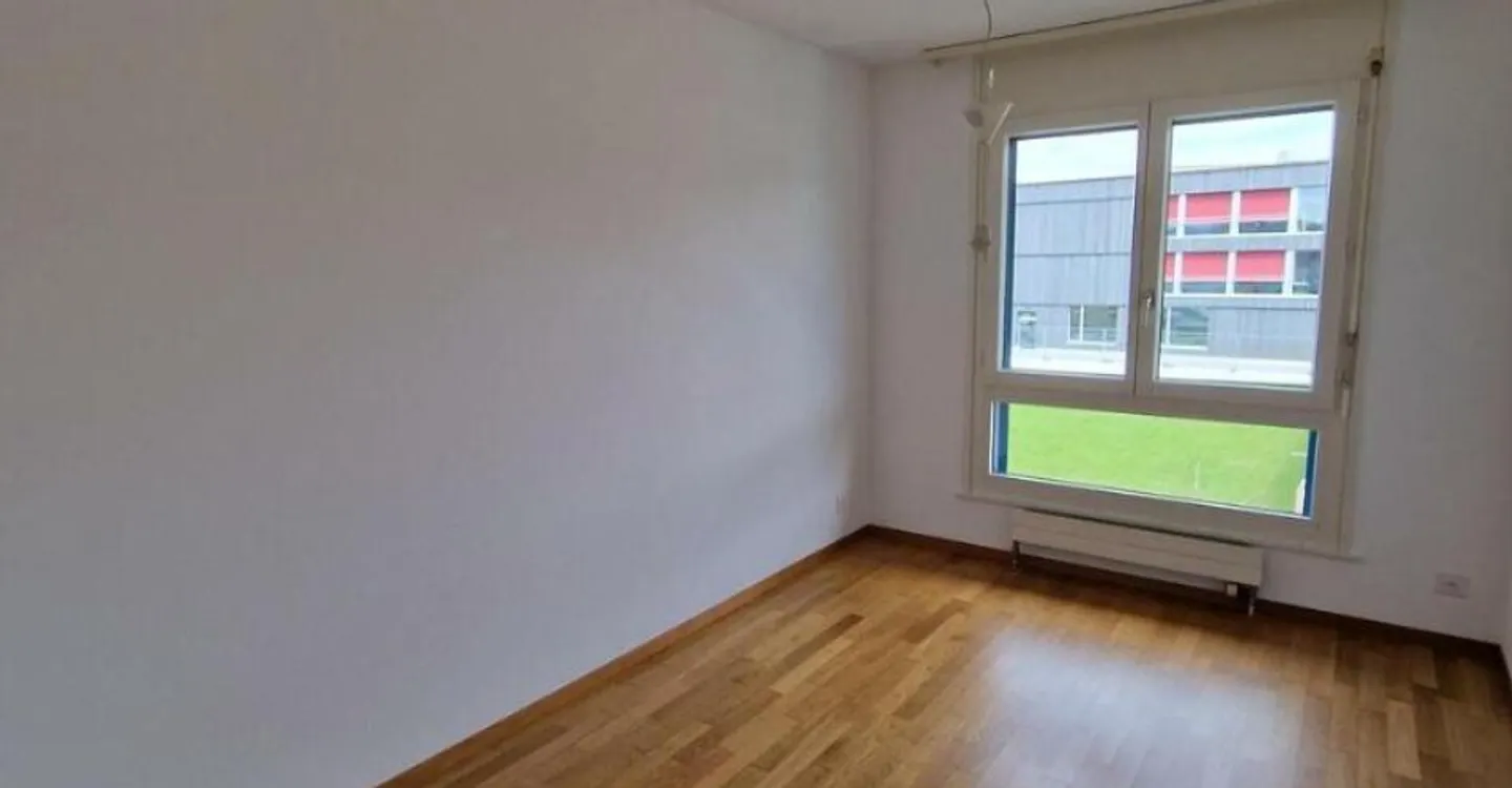 A louer spacieux appartement de 5.5 pièces avec balcon à Rossens - Foto 8 di 11