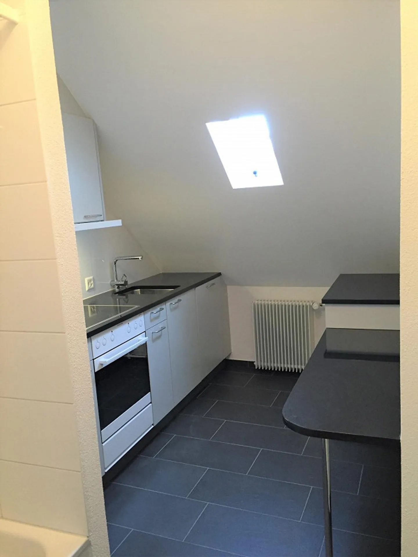 Attic Room for Athletic Tenant - Photo 4 of 6