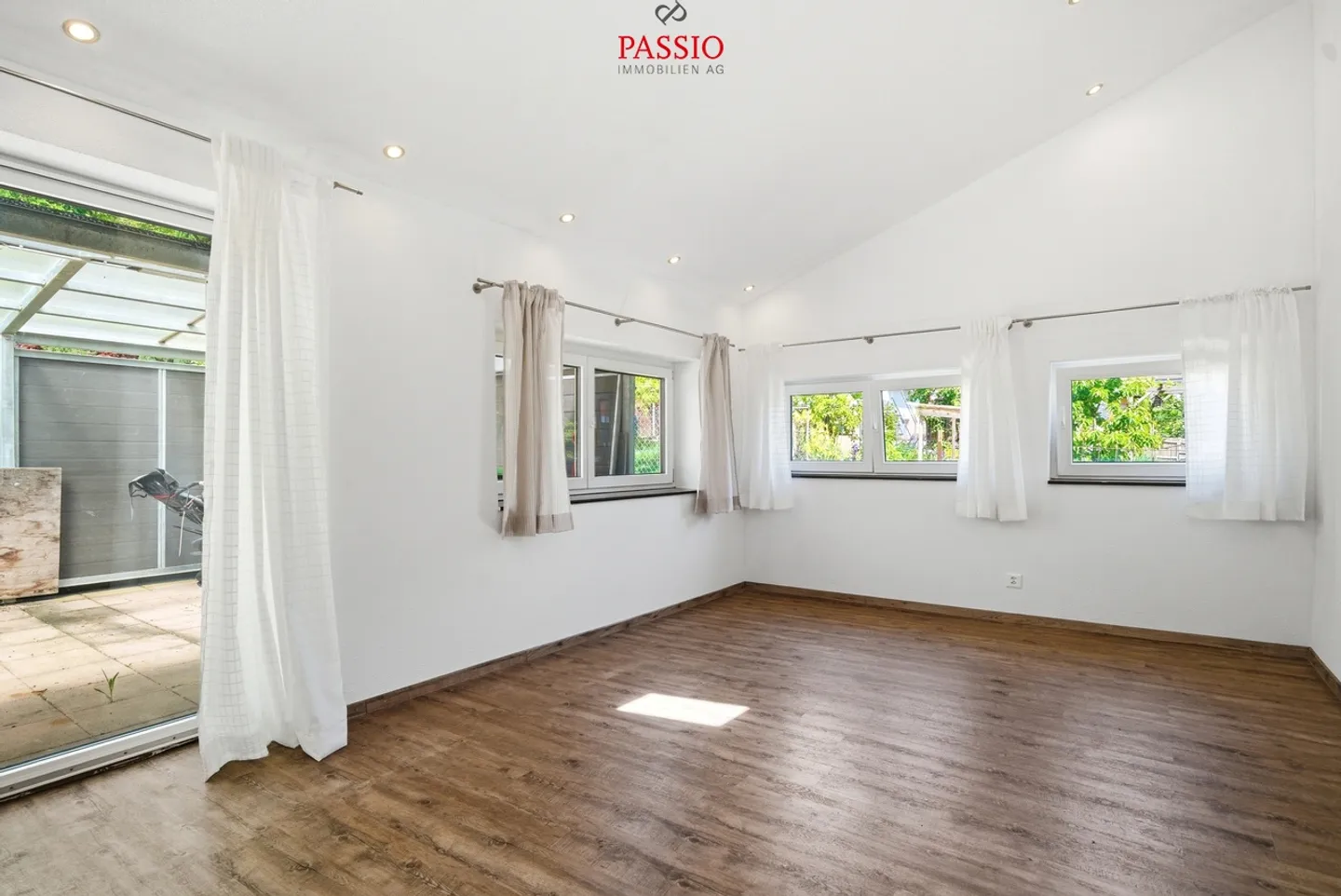 Spacious 3.5-room apartment with winter garden and terrace - Photo 7 of 11