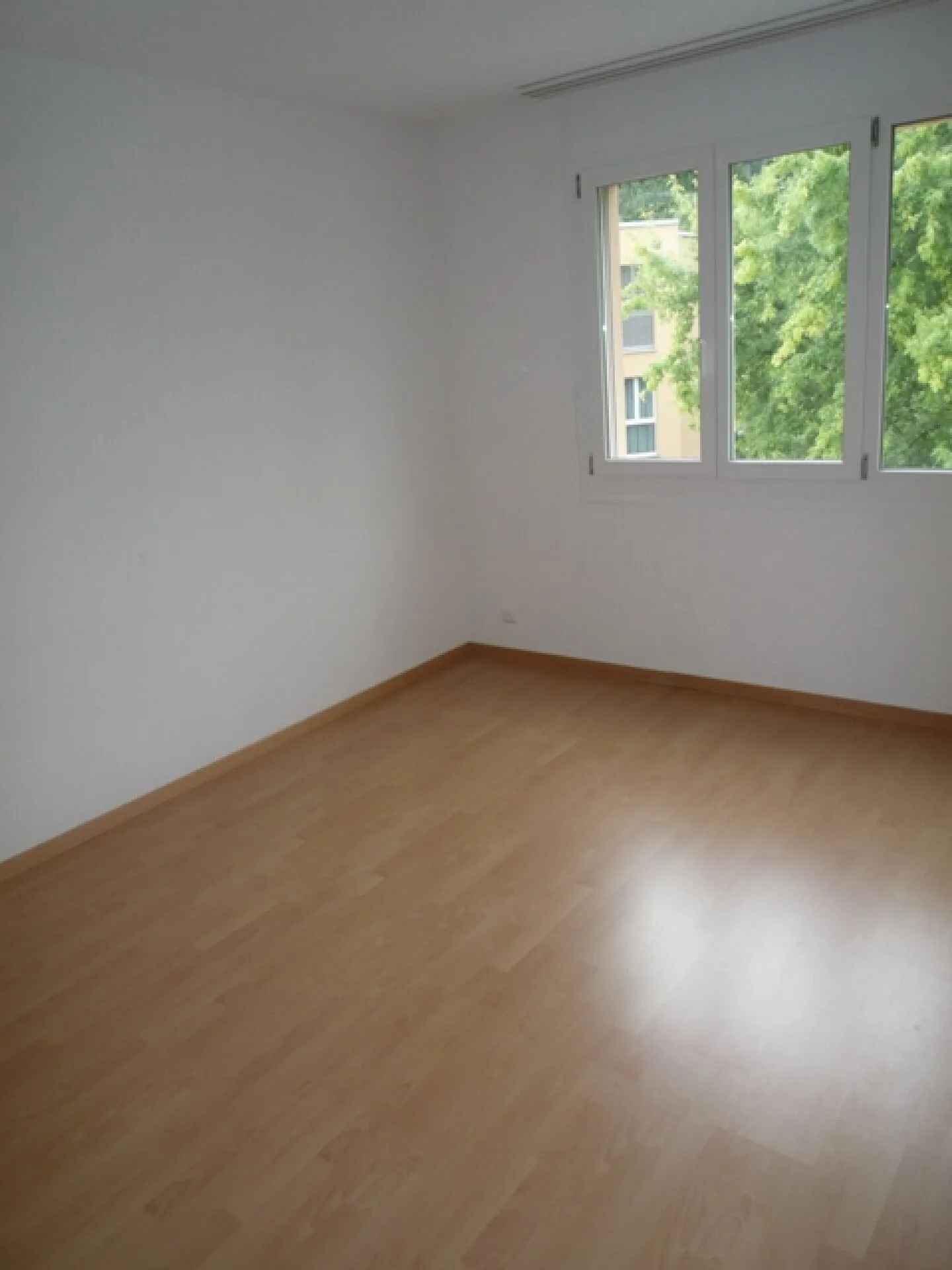Appartement spacieux 4.5 pièces - Photo 8 sur 11