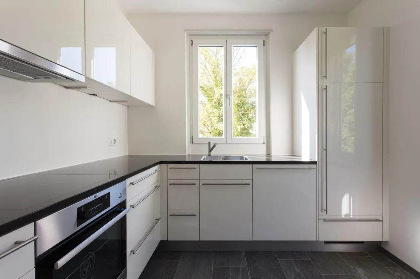 Looking for a new tenant from 14.2.2026 or by arrangement - Photo 4 of 9