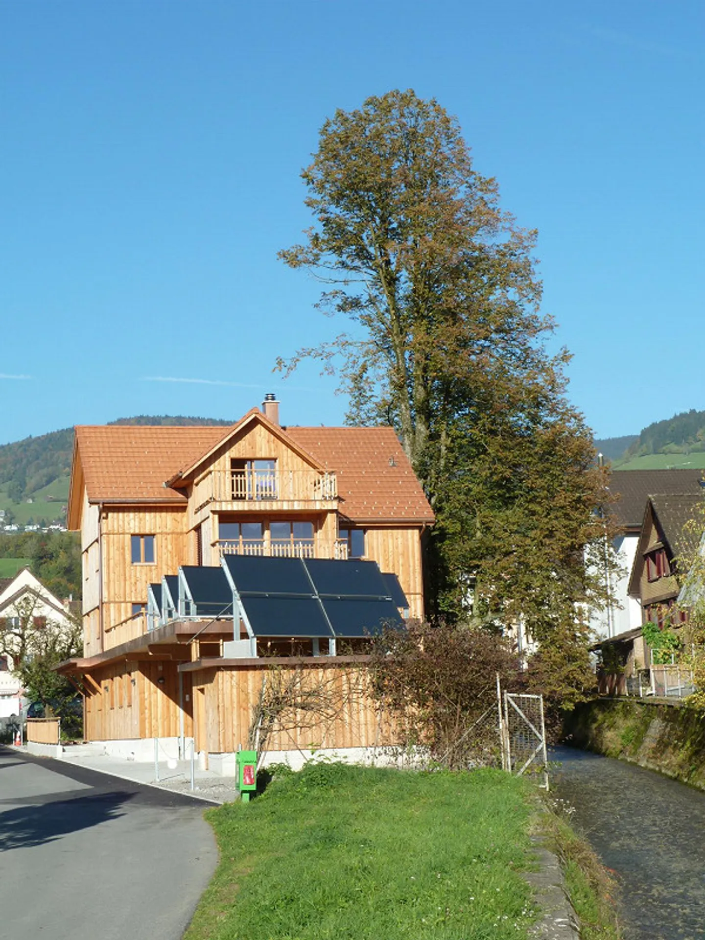 3.5 Apartment Wood is warm - Photo 1 of 6