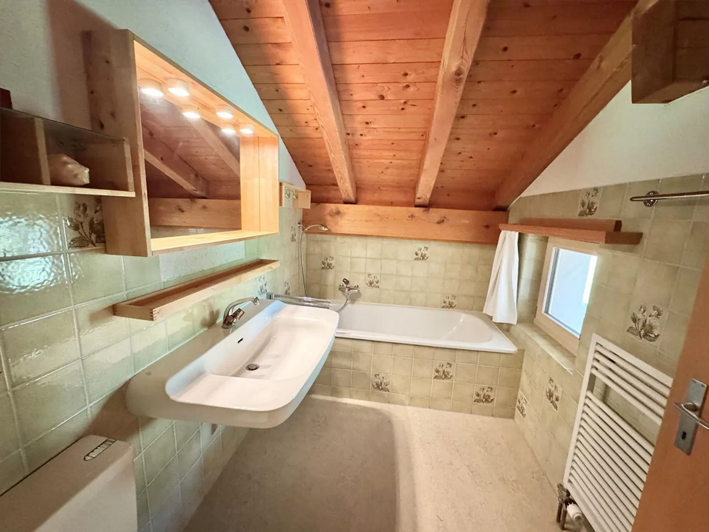 Maison individuelle spacieuse, mitoyenne à Arvins - Photo 12 sur 13
