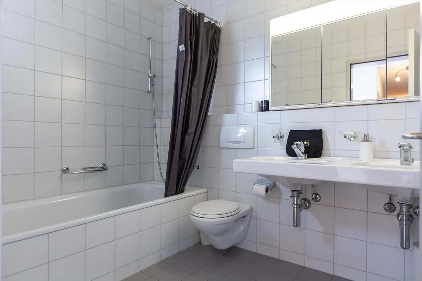 Furnished 4.5-room apartment with service in the heart of Lucerne - Photo 7 of 15