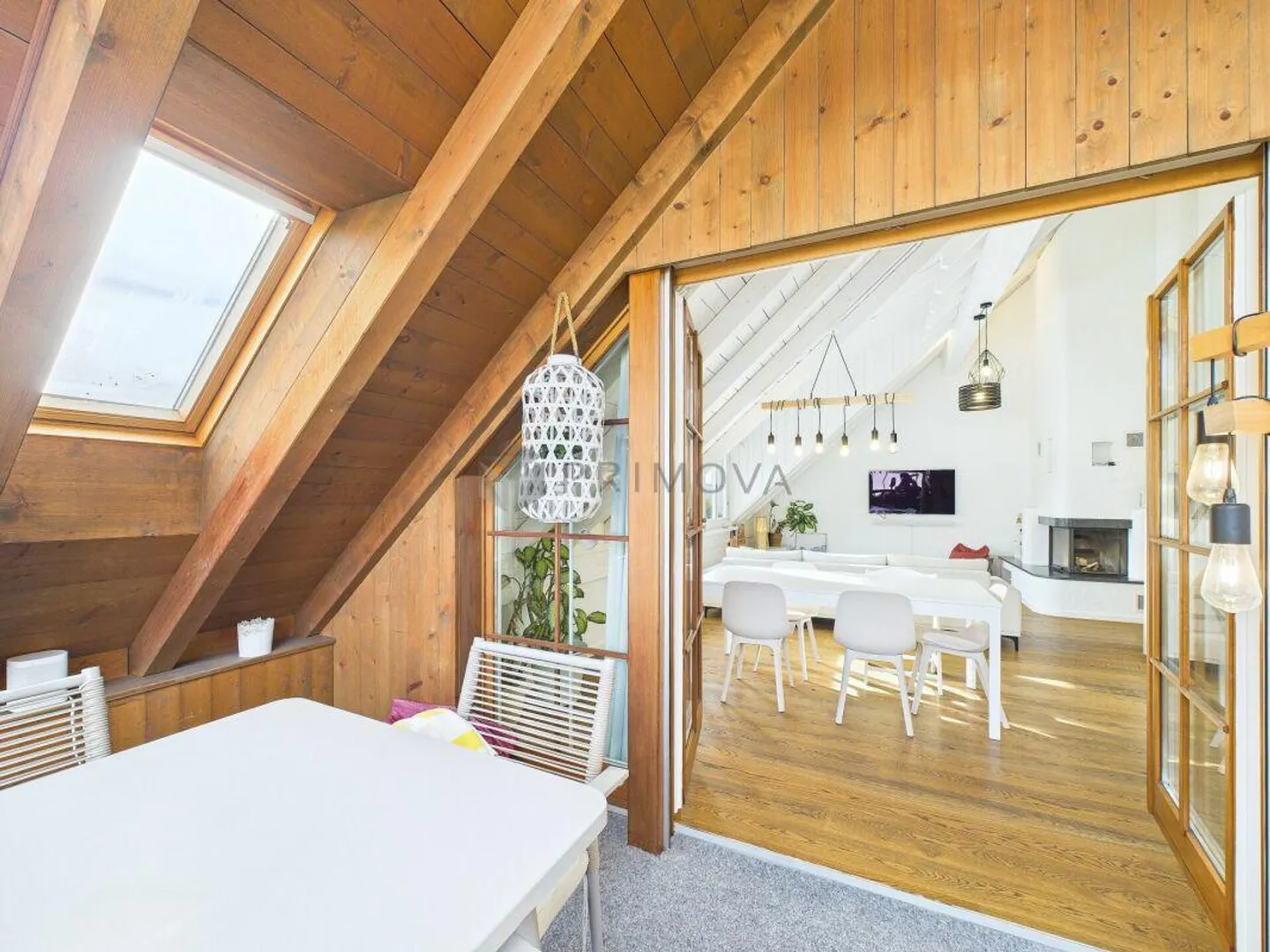 Unique penthouse stylishly renovated and ready to move in - Photo 11 of 17