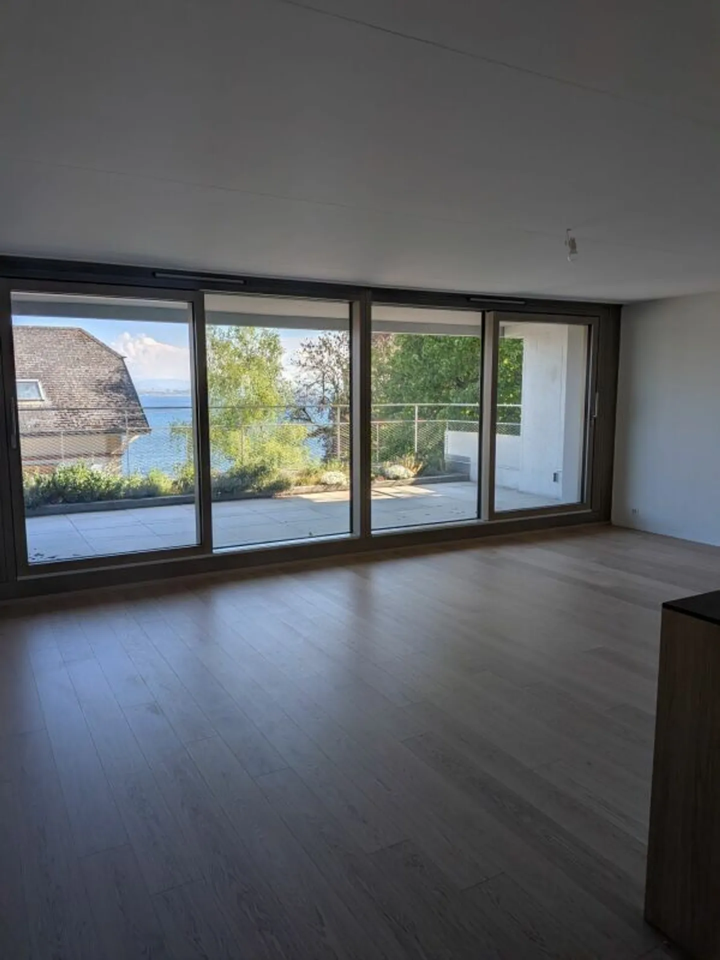 Appartement à louer - Photo 2 sur 12